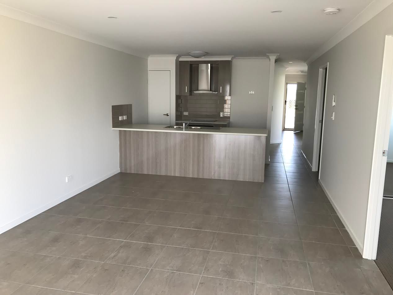 1/23 Imperial Court, Eli Waters, QLD 4655