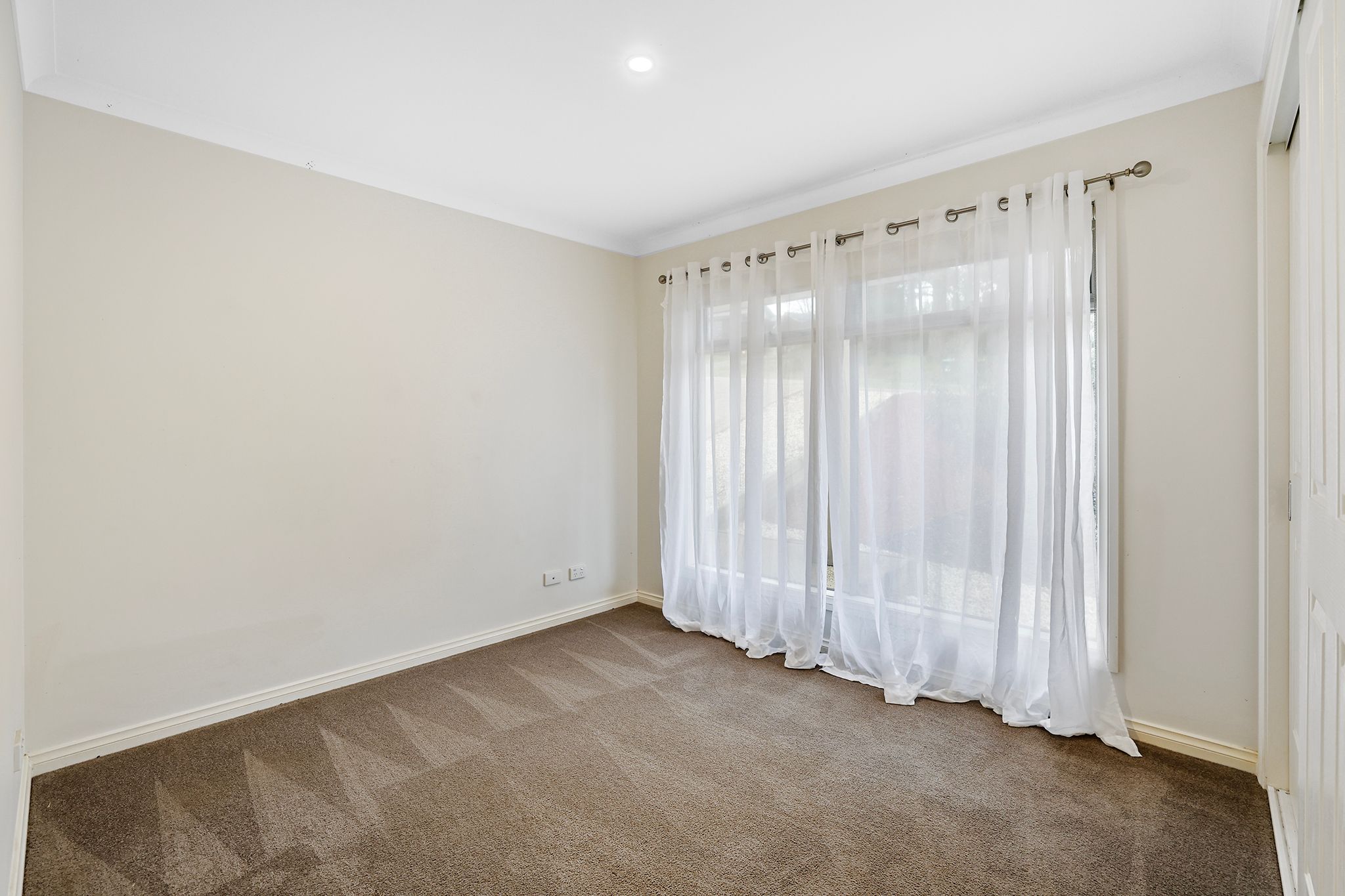 85 Mcneilly Road — photo 13 of 27