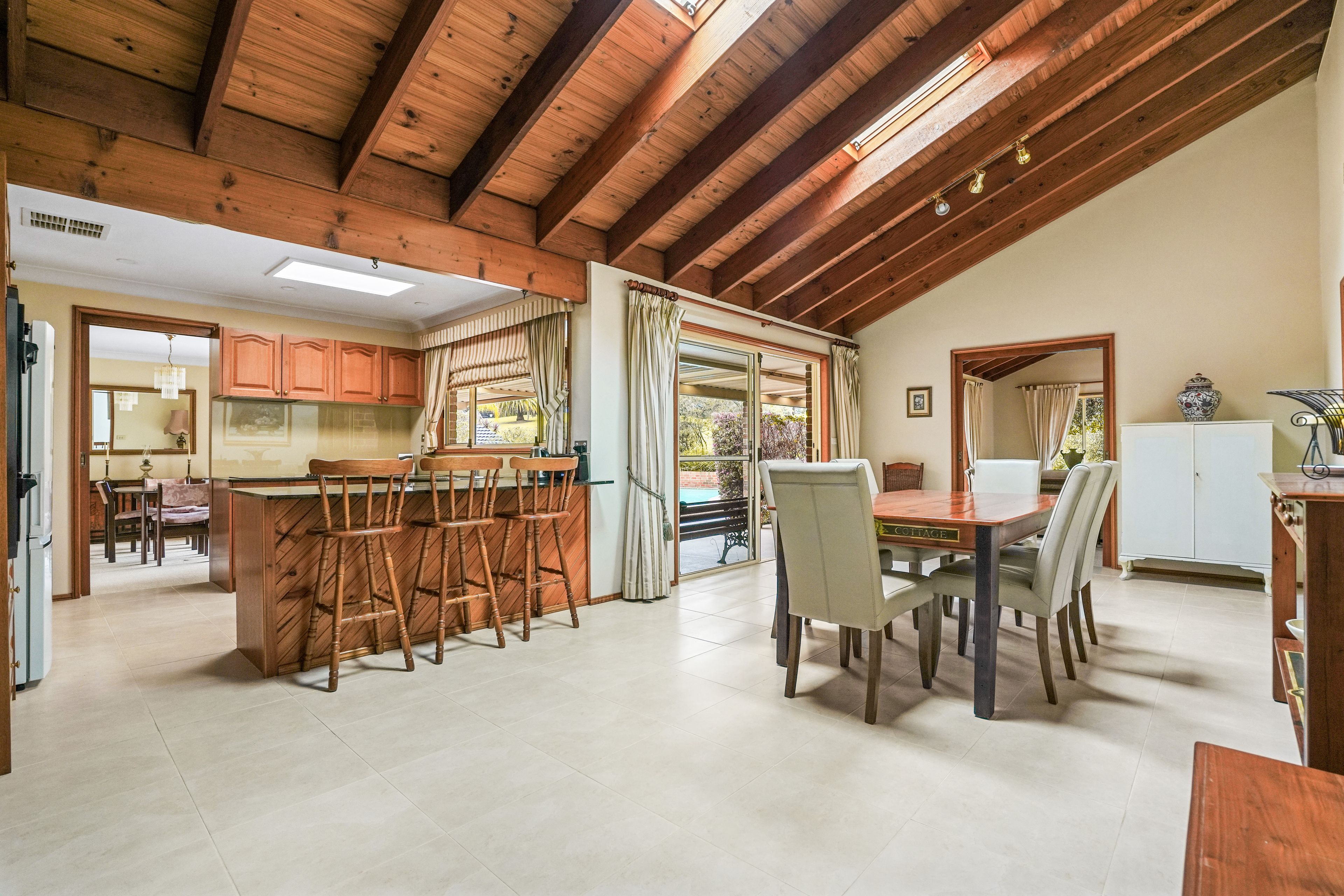 27 Paul Court, Baulkham Hills, NSW 2153