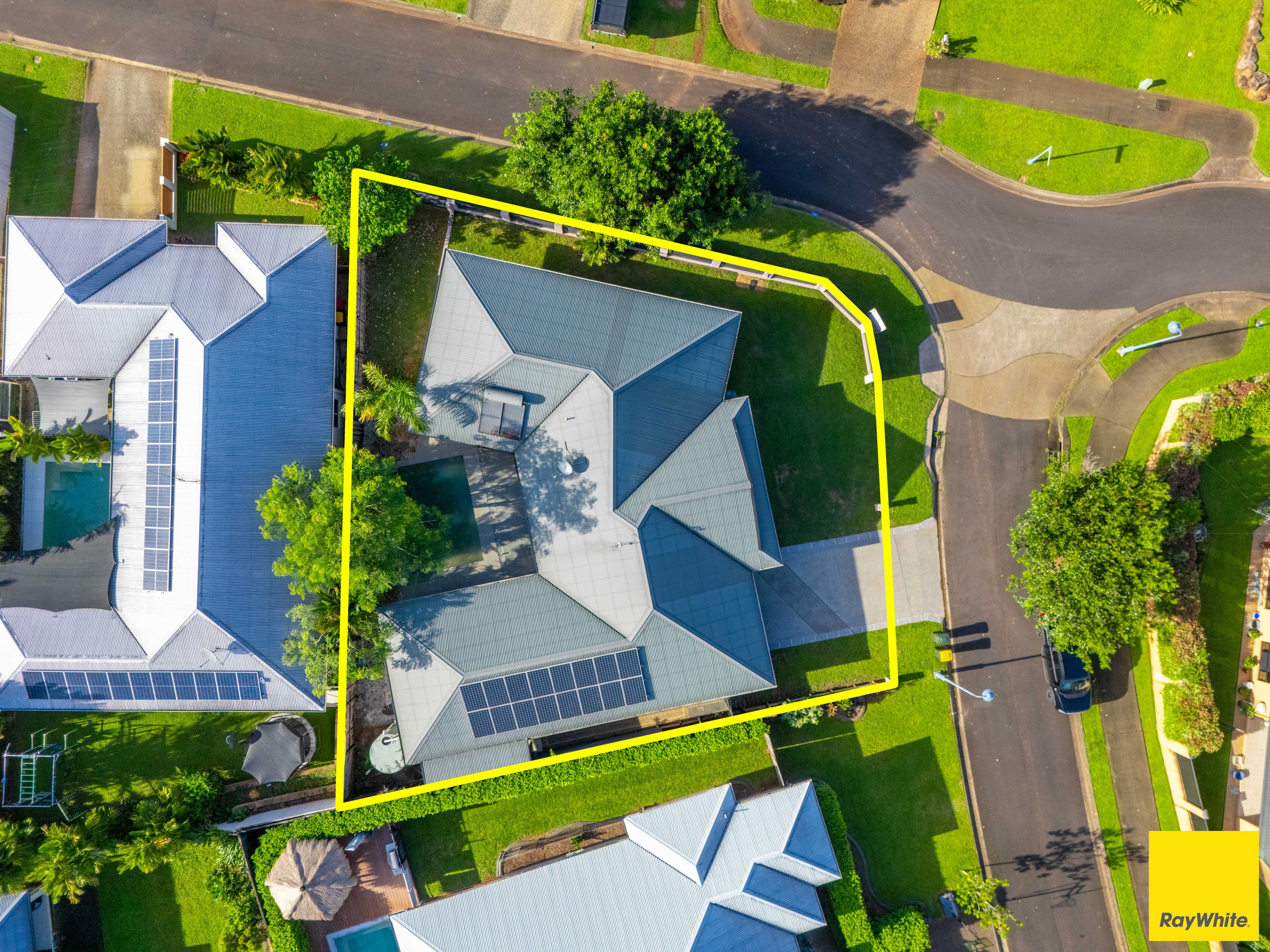 12 Laguna Avenue, Redlynch, QLD 4870