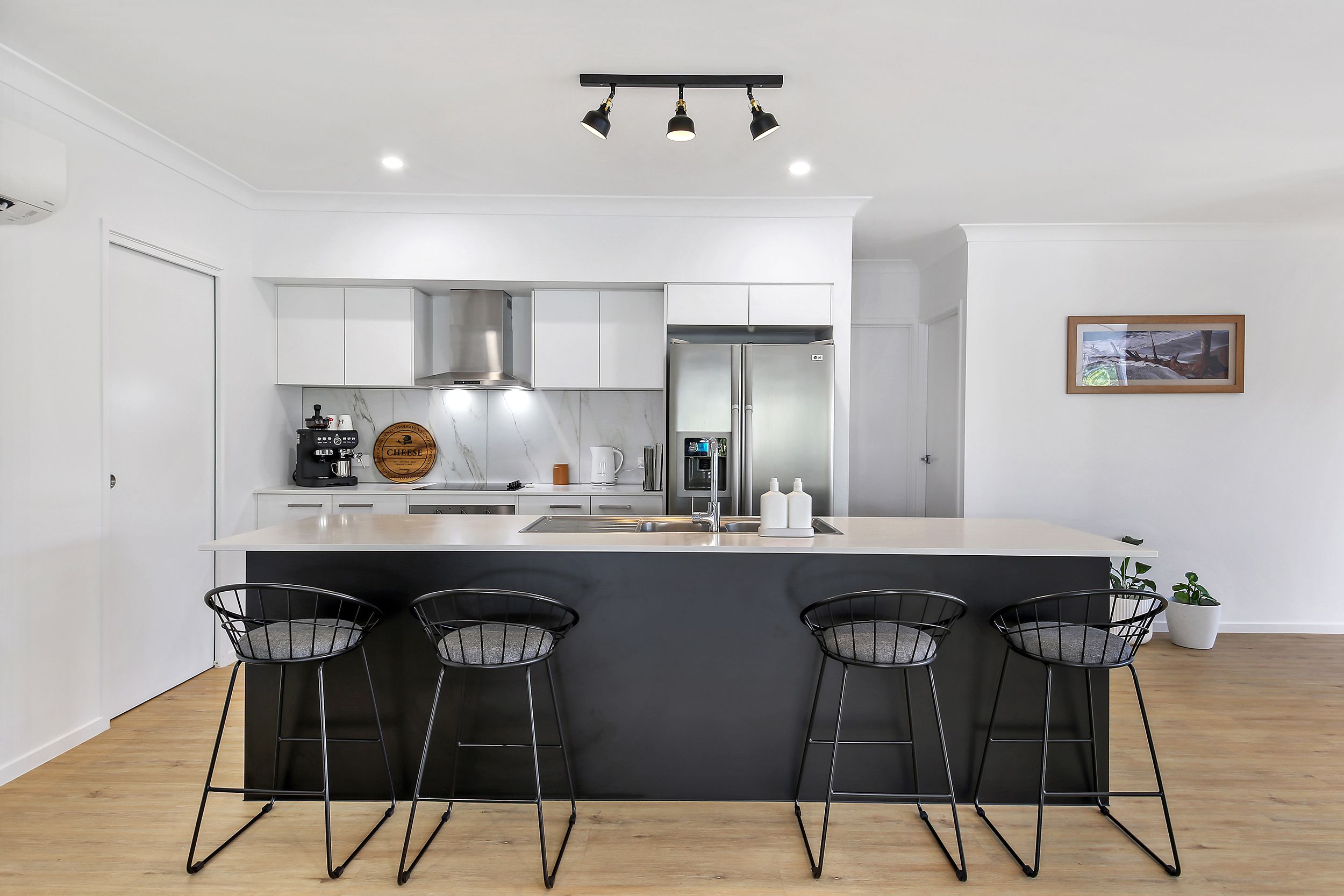 13 Sunshine Grove Place — photo 4 of 18