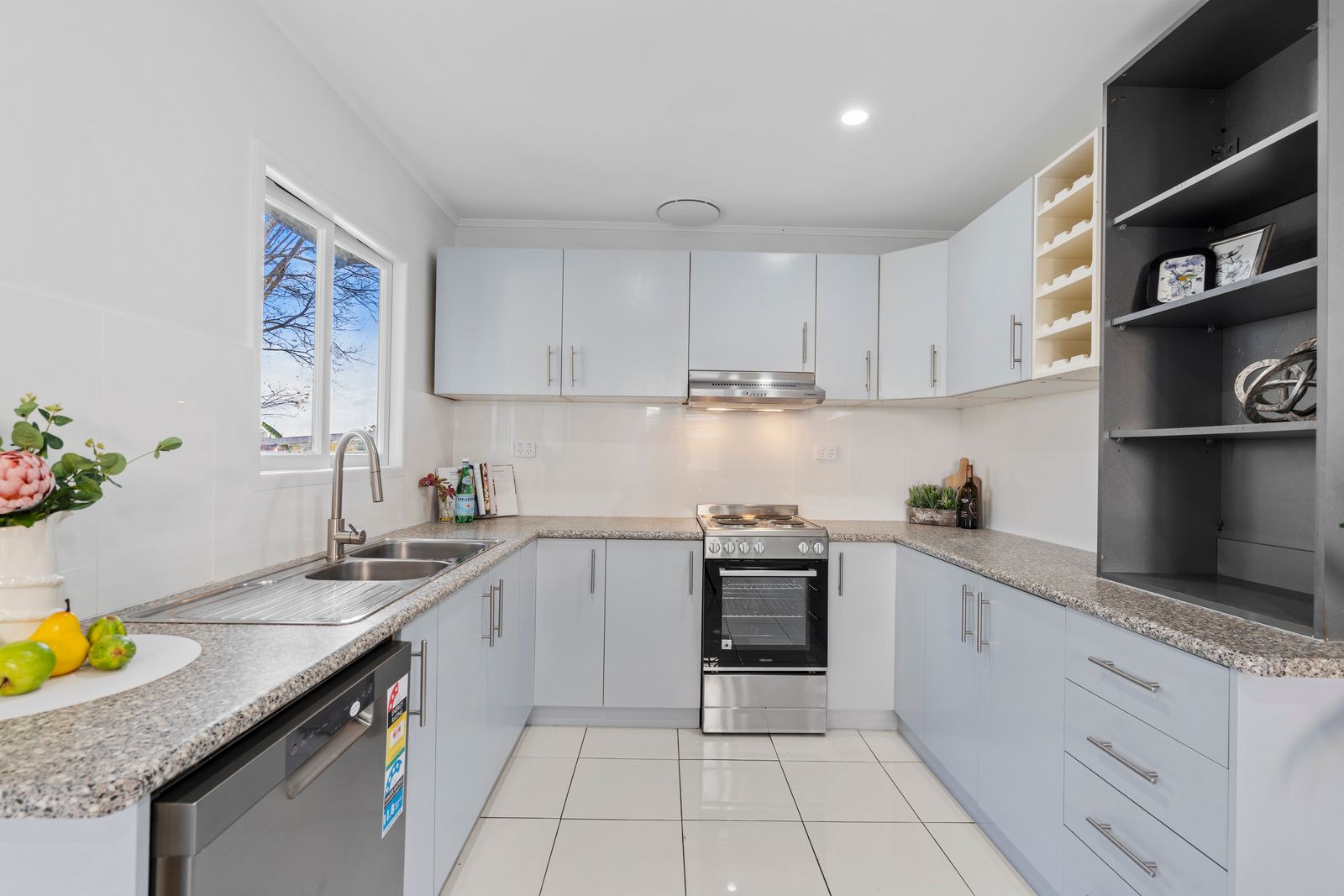 22 Dunkeld Street — photo 6 of 24
