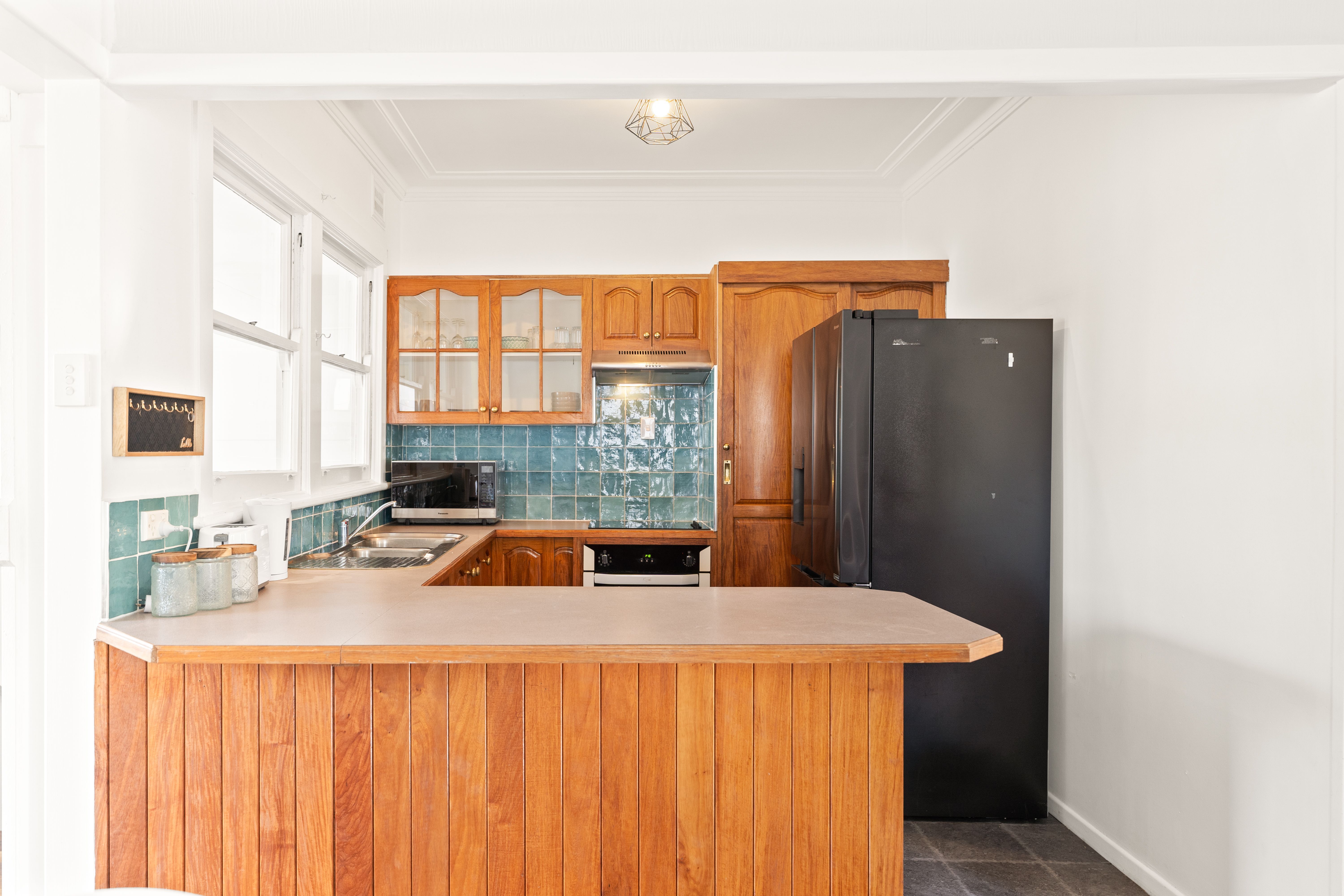 84 Kent Street — photo 3 of 9