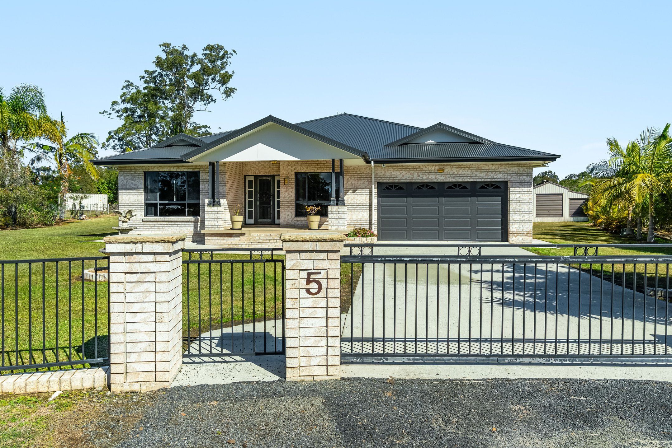 5 Cockatiel Crescent — photo from Ray White Maclean
