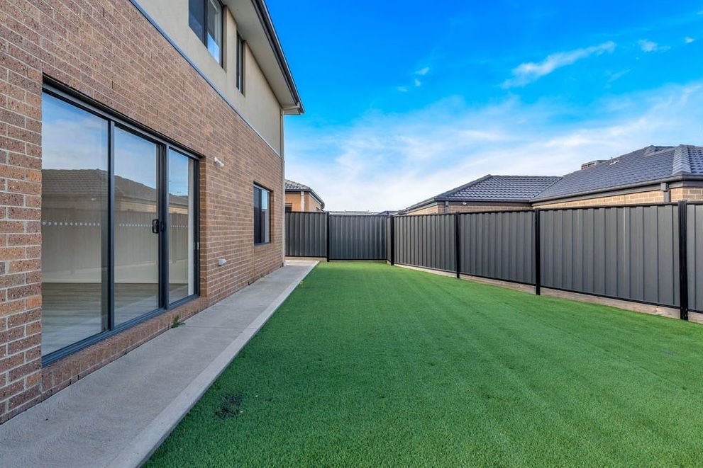 8 Yucca Road — photo 15 of 16