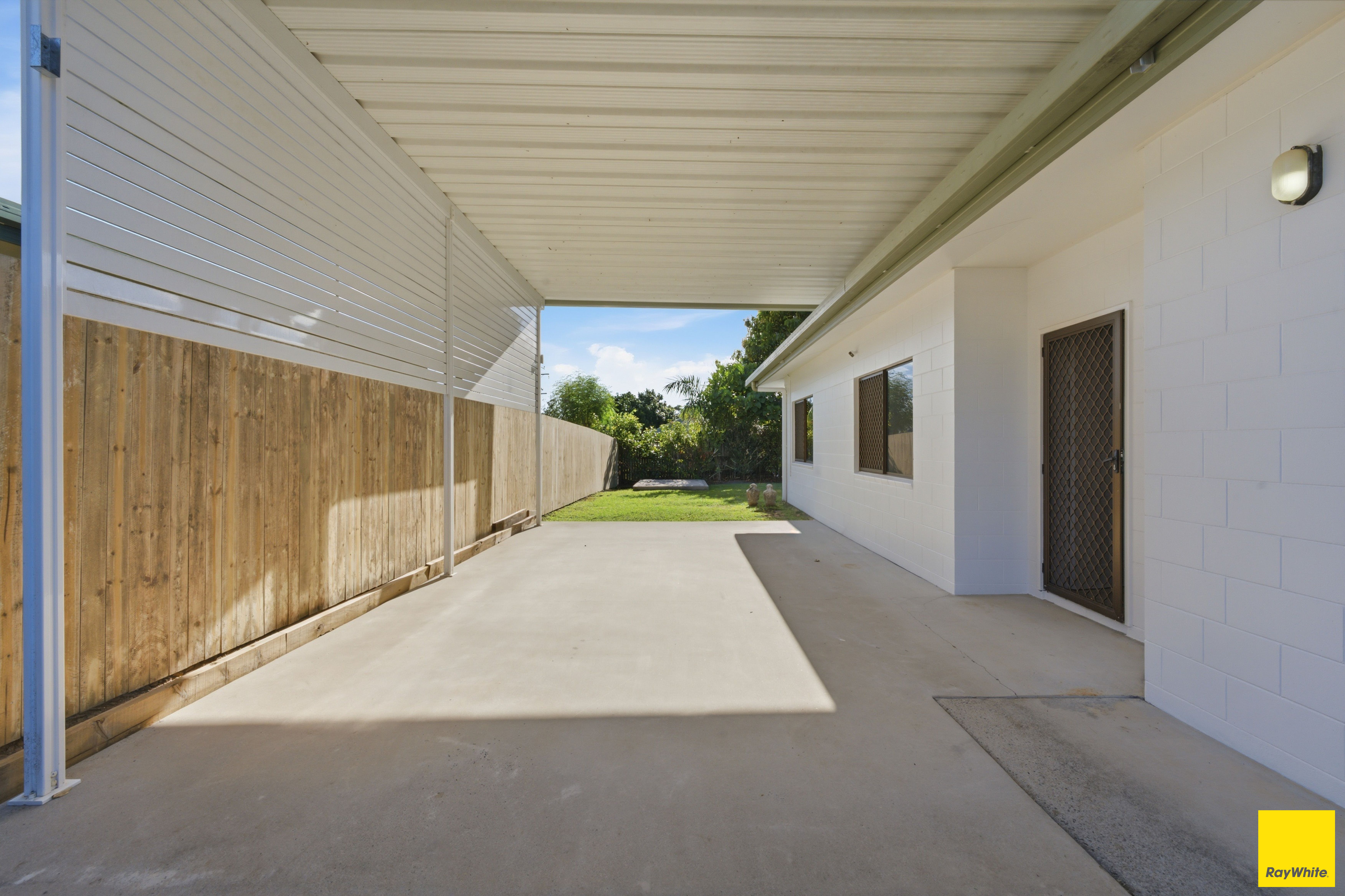 23 Pitt Court — photo 17 of 27