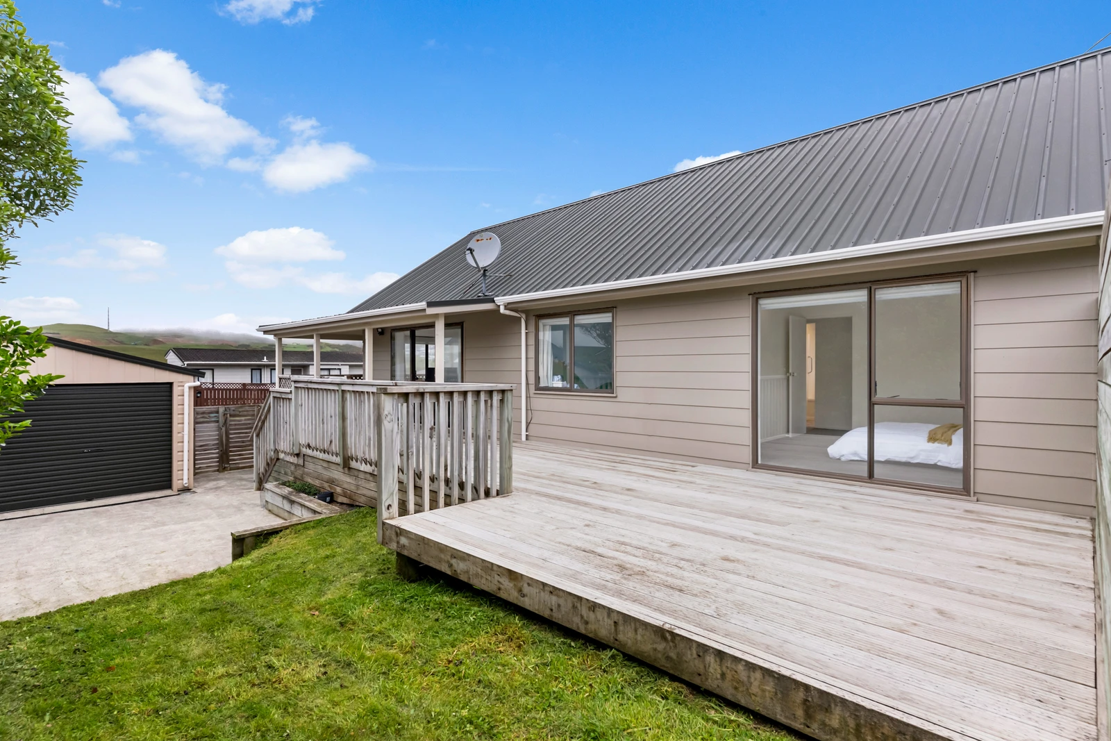 57 Guadeloupe Crescent, Grenada Village, Wellington City