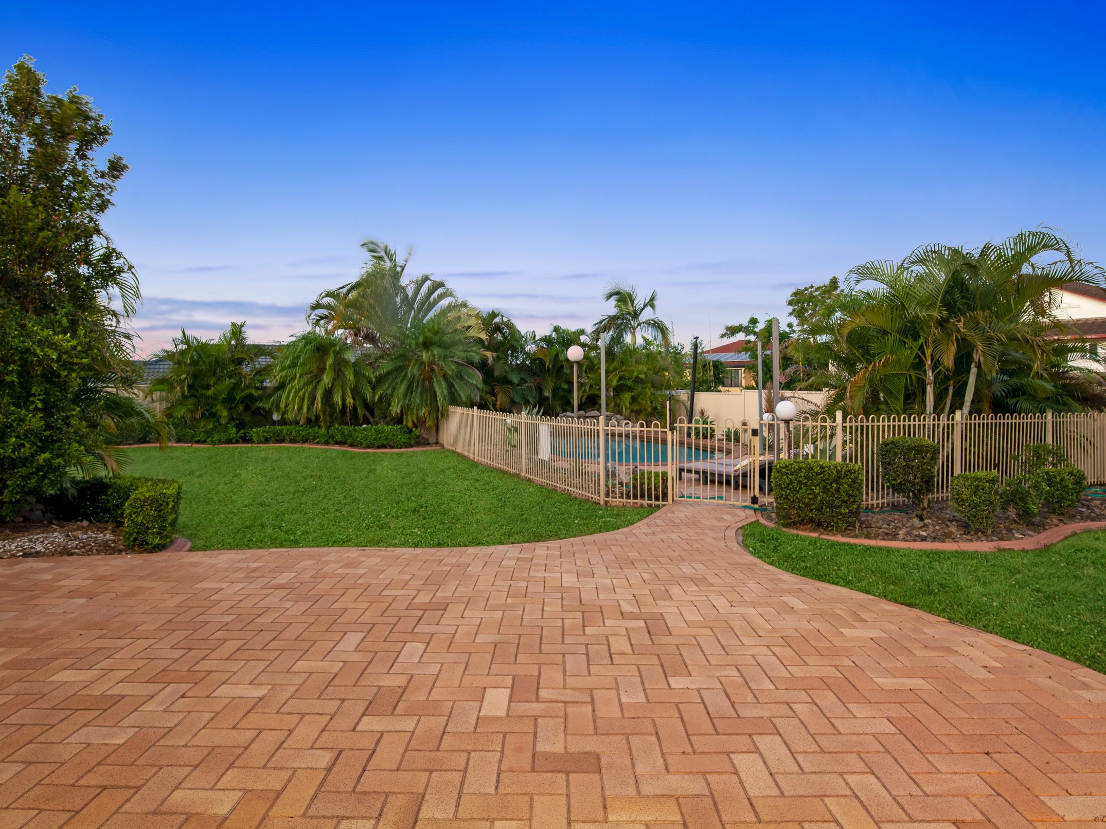 10 Rya Close — photo 14 of 17