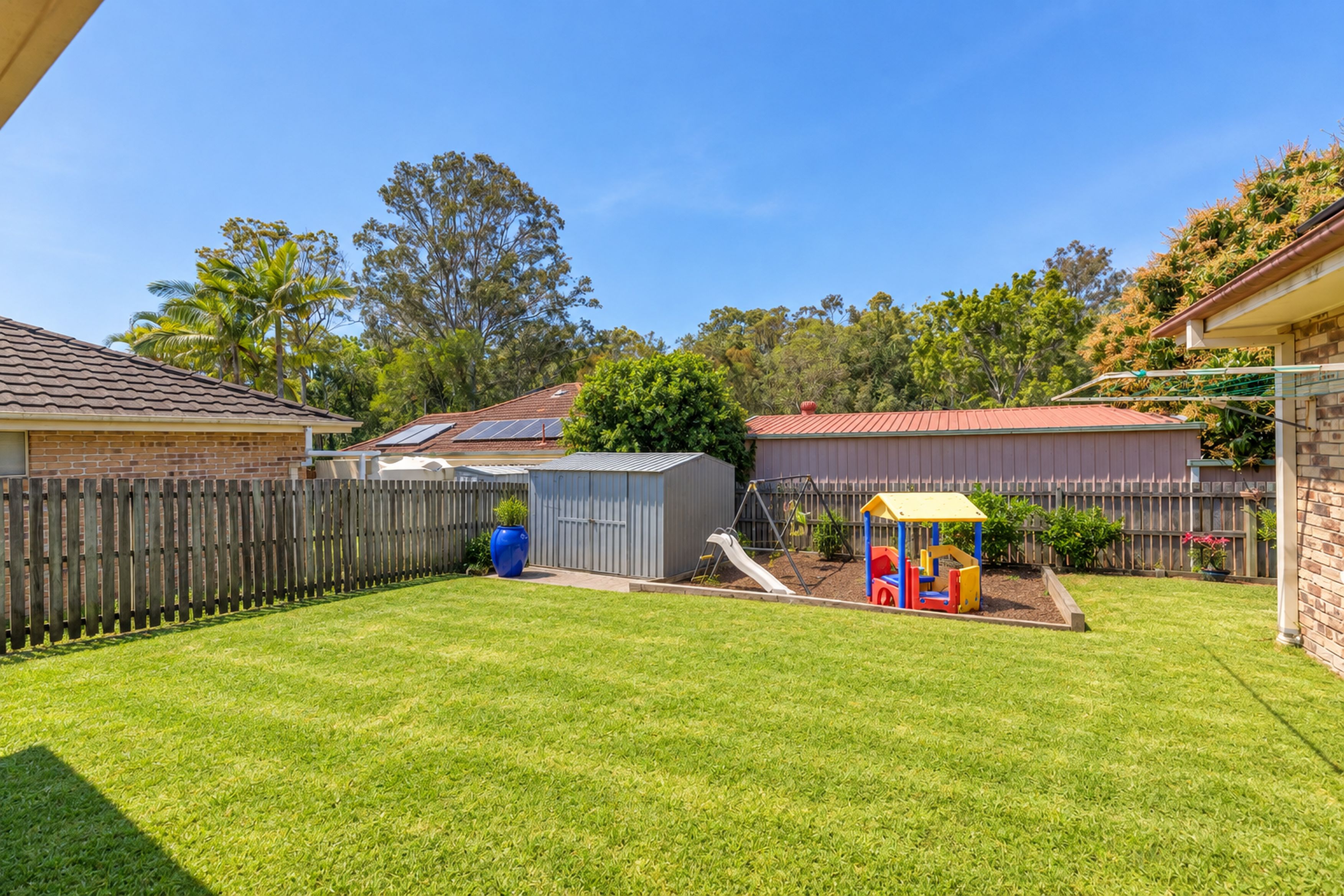 20 Kensington Court — photo 17 of 22