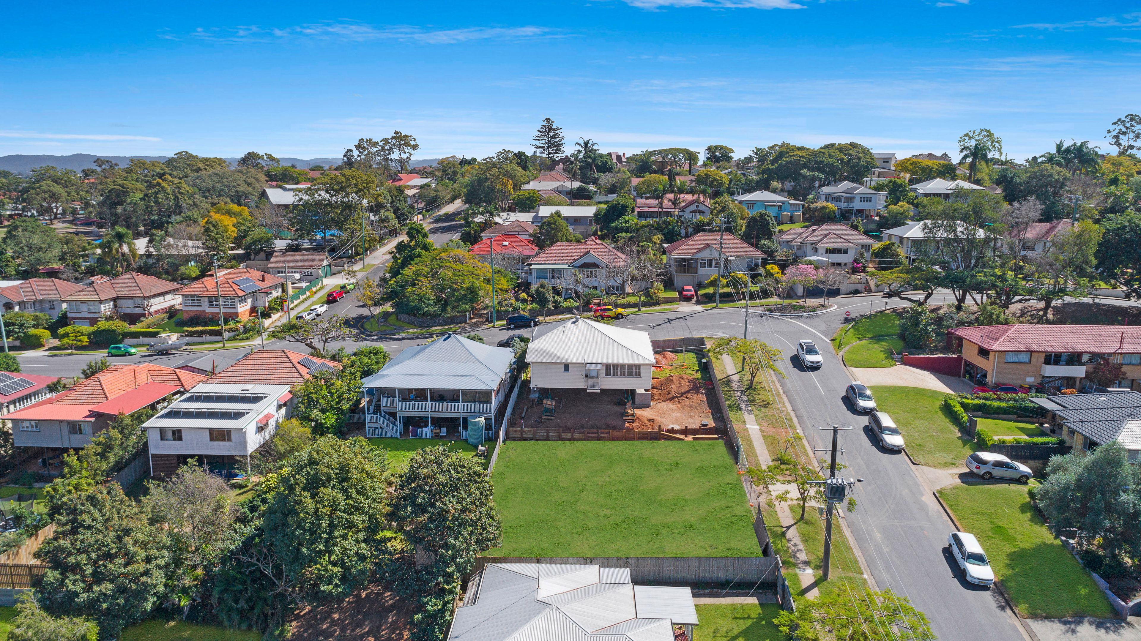 1 Rita Street, Holland Park, QLD 4121