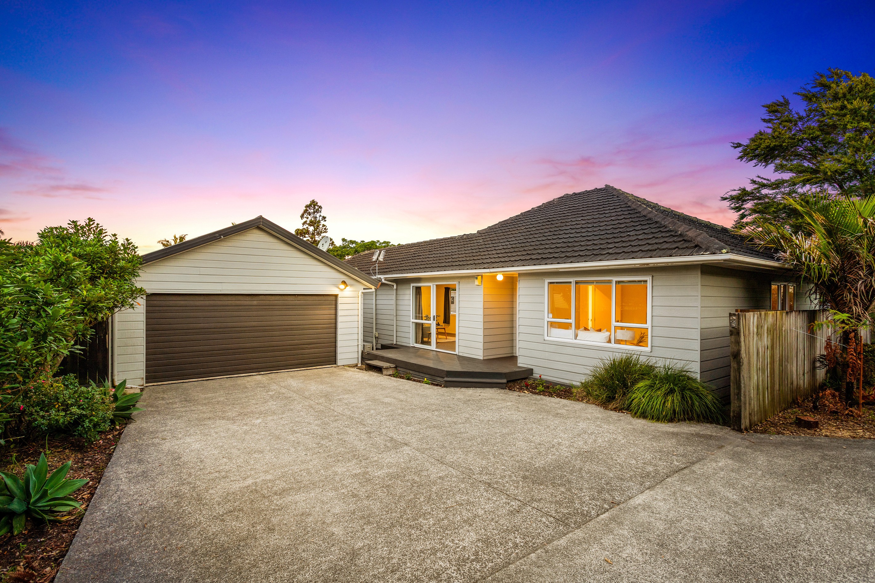 50a Godley Road, Green Bay, Waitakere City