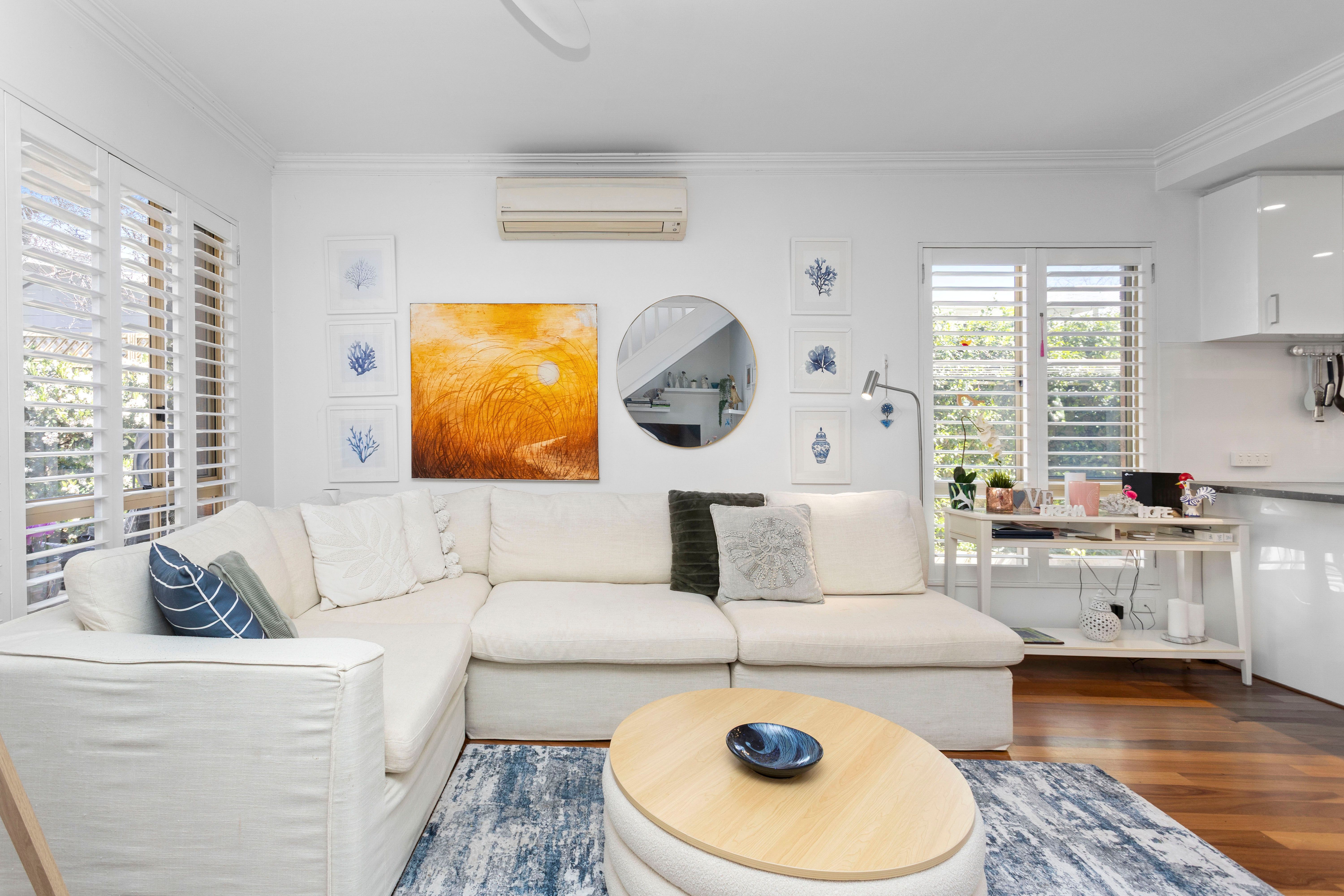 5/4 John Street — photo 8 of 27
