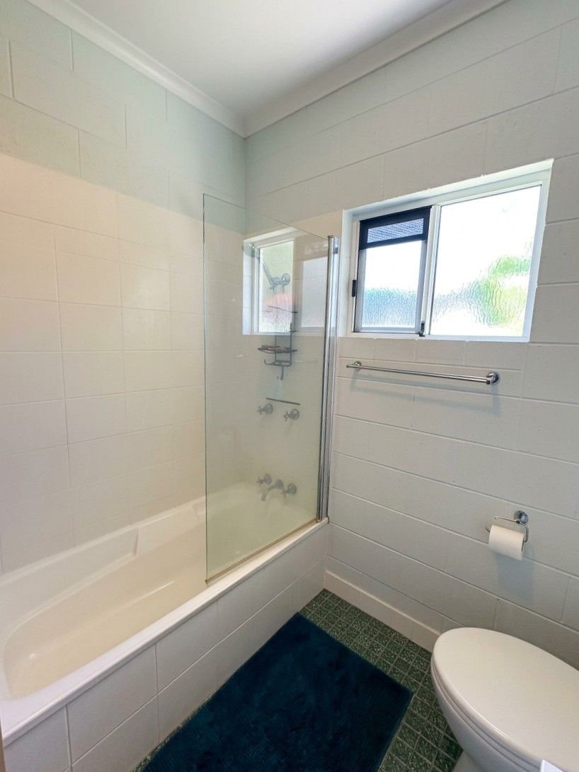 160 Robert Street — photo 15 of 21
