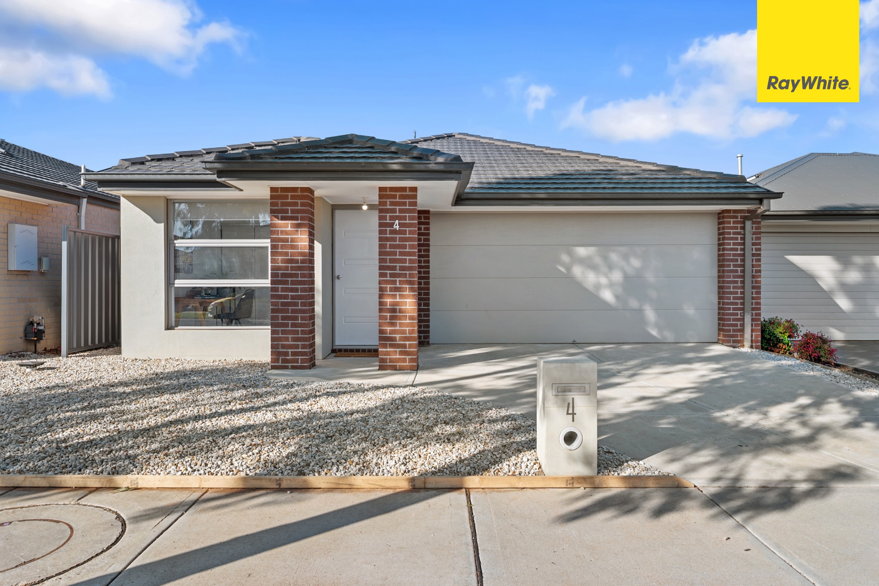 4 Eaglevale Road, WEIR VIEWS, VIC 3338