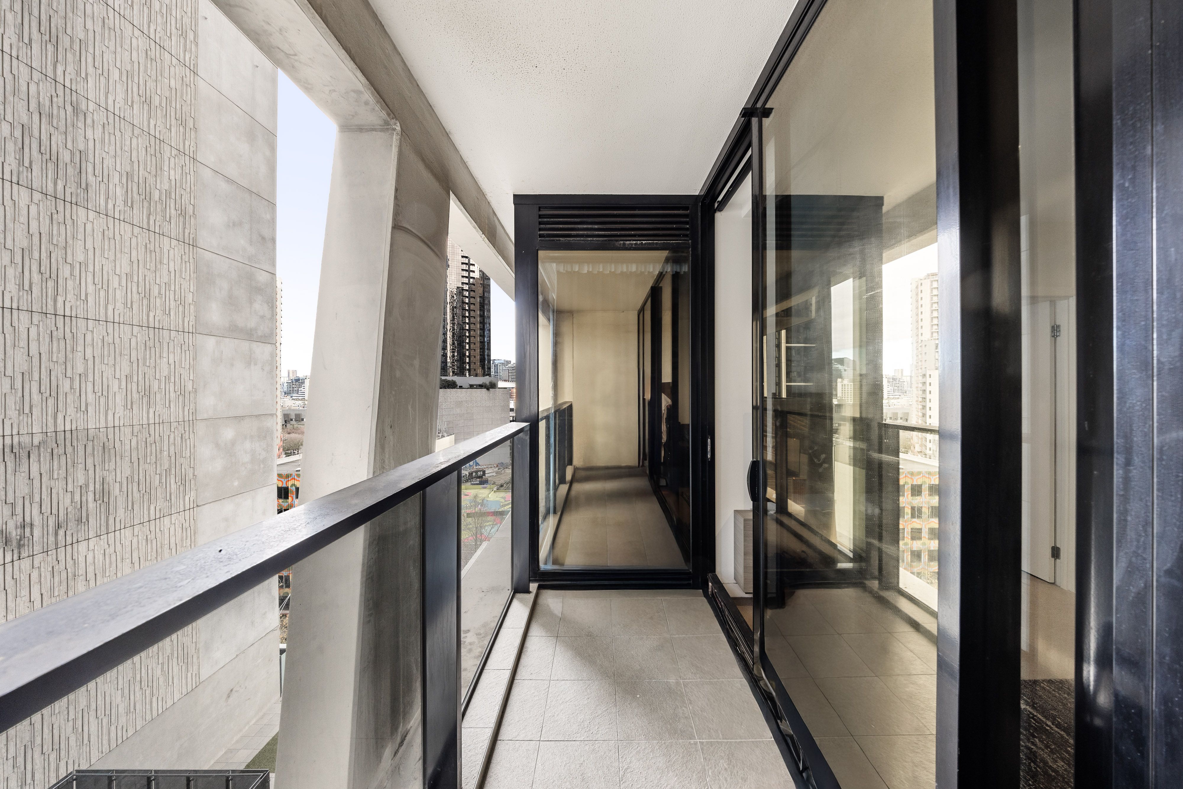 1201/135 City Road — photo 3 of 16