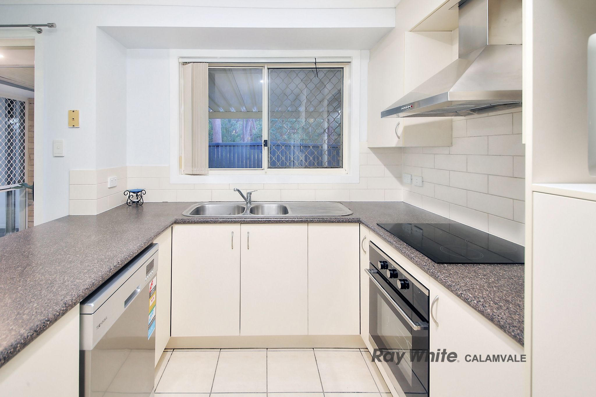 29 Tallowood Way — photo 10 of 26