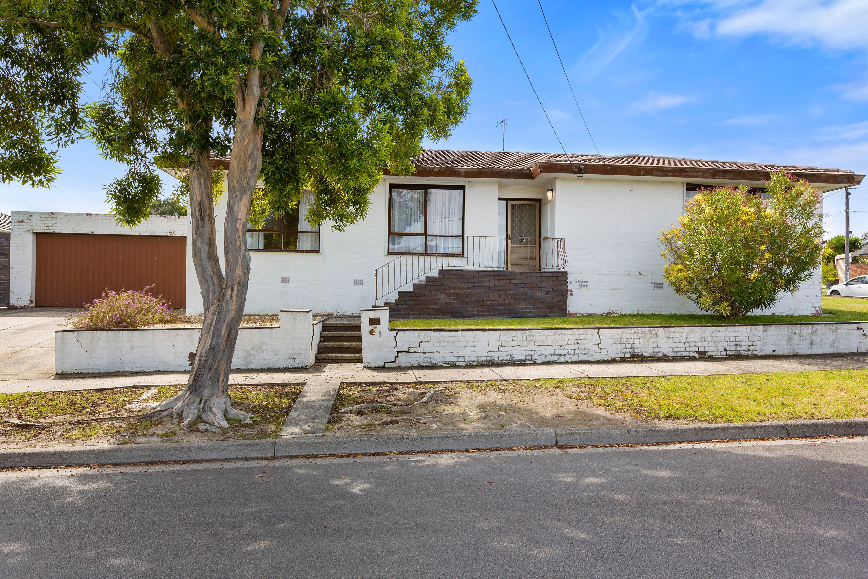 1 Rees Court — photo from Ray White Mount Waverley