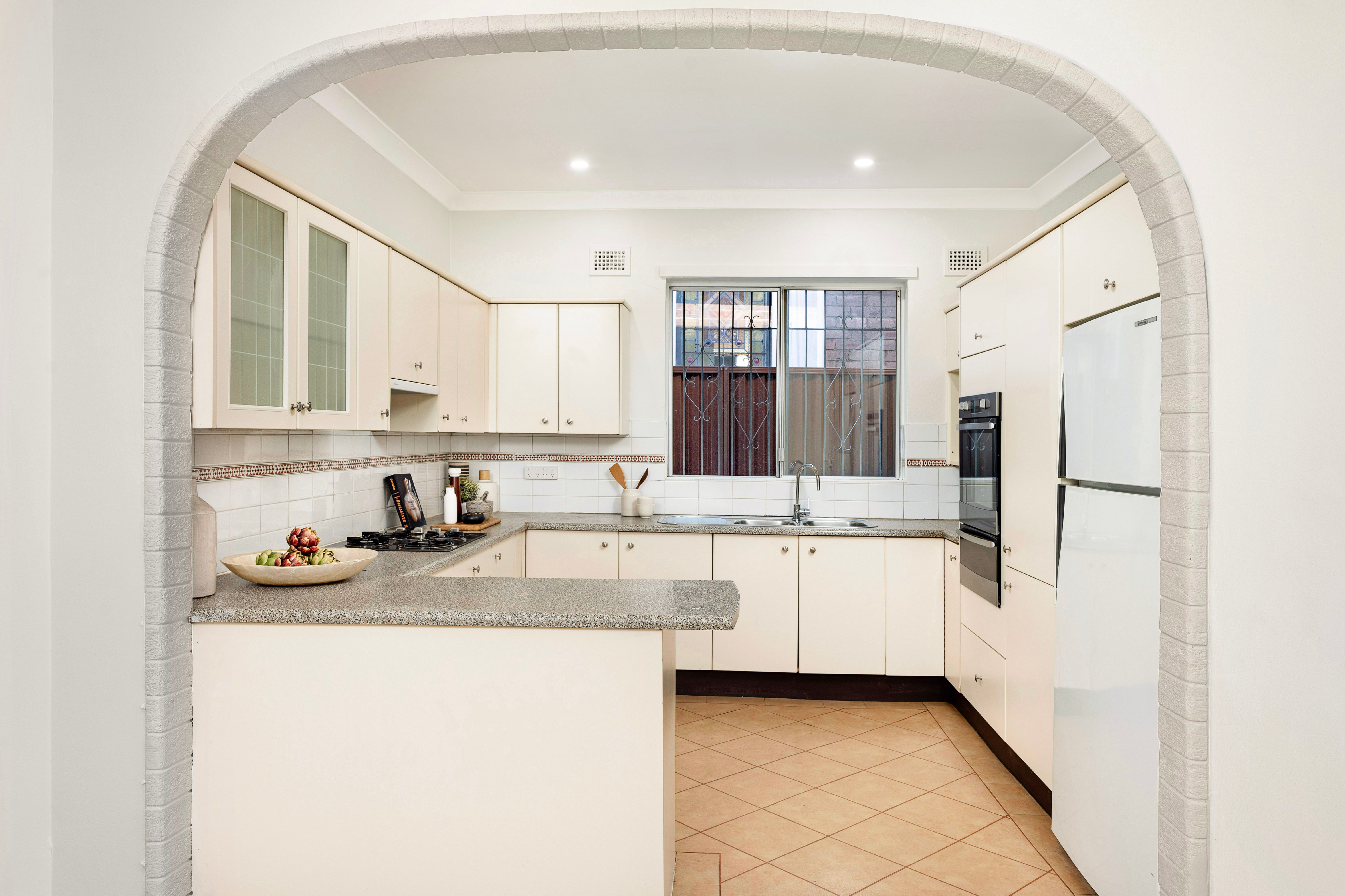 11 Beach Road — photo 6 of 14