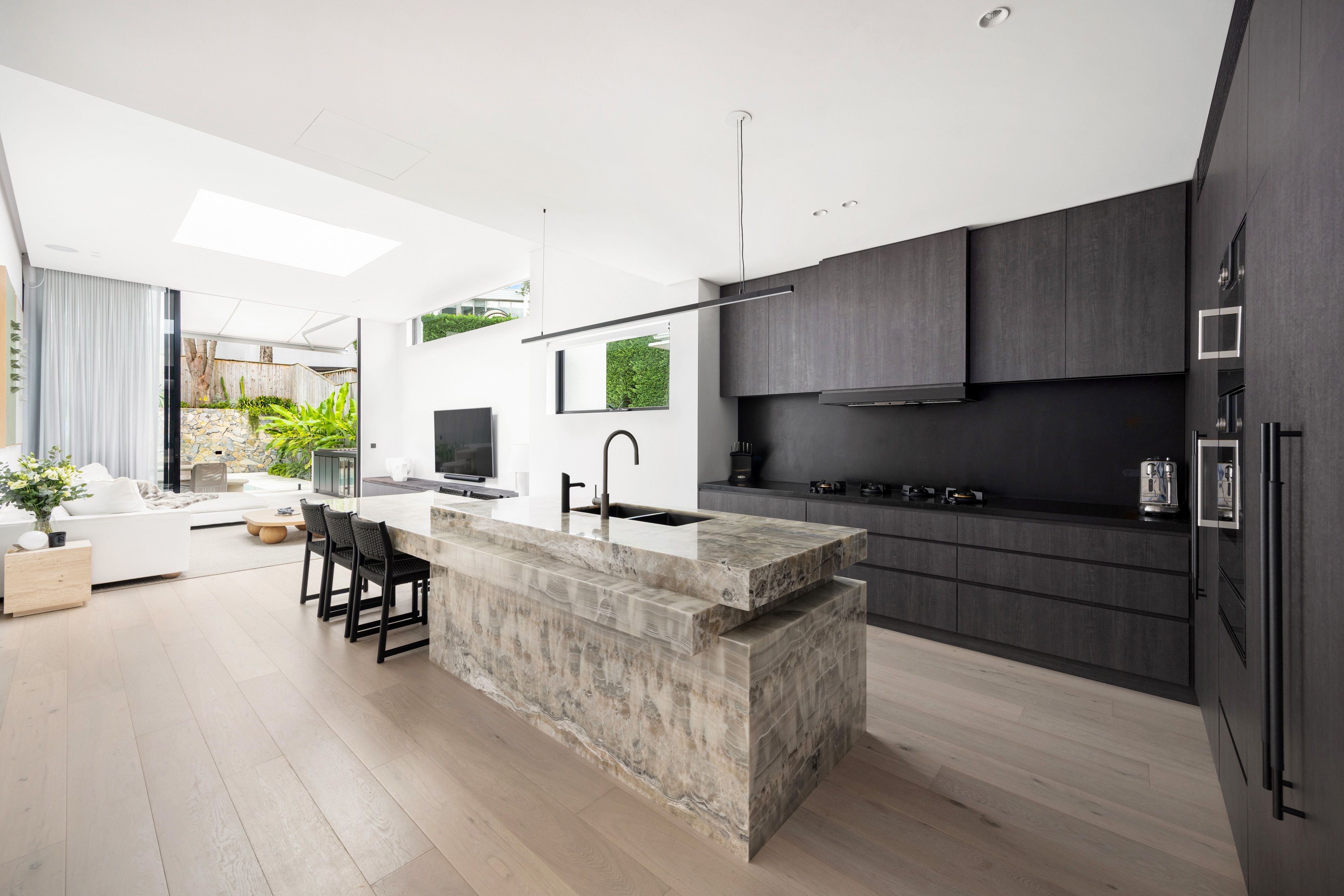 32B Carlotta Road — photo 3 of 13