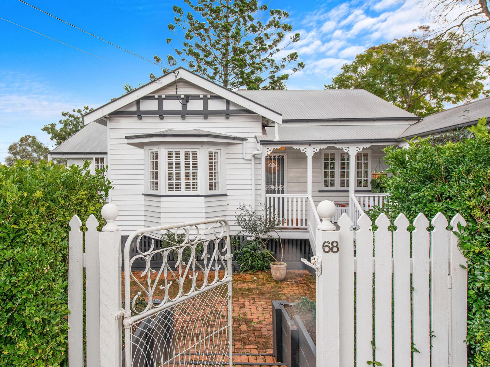 68 Hillsdon Road, Taringa QLD 4068