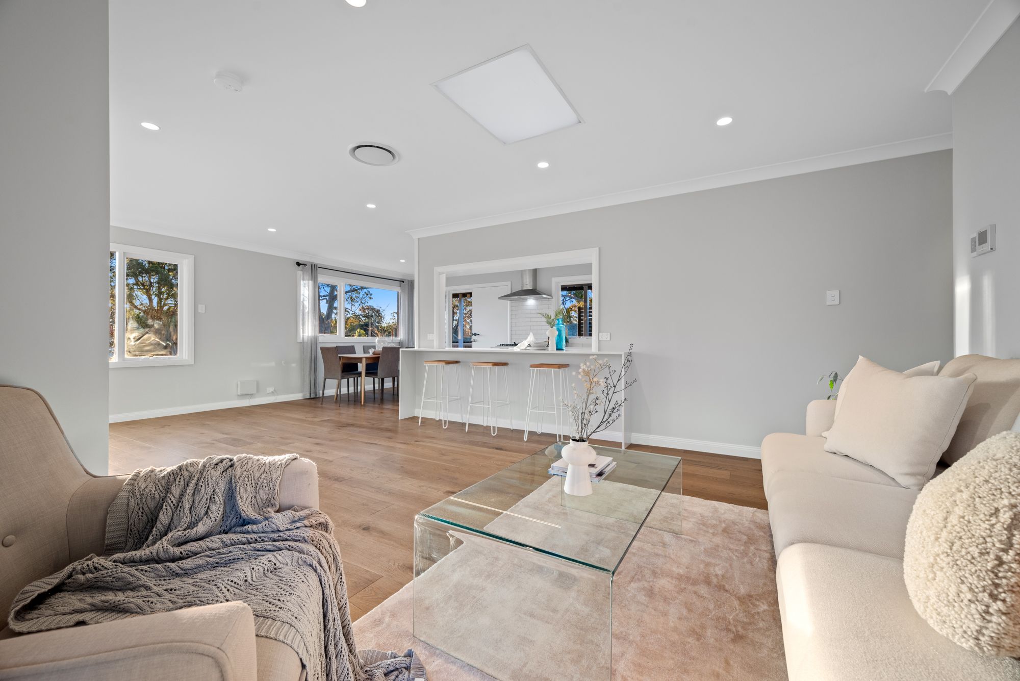 98 Campbellfield Avenue, Bradbury, NSW 2560