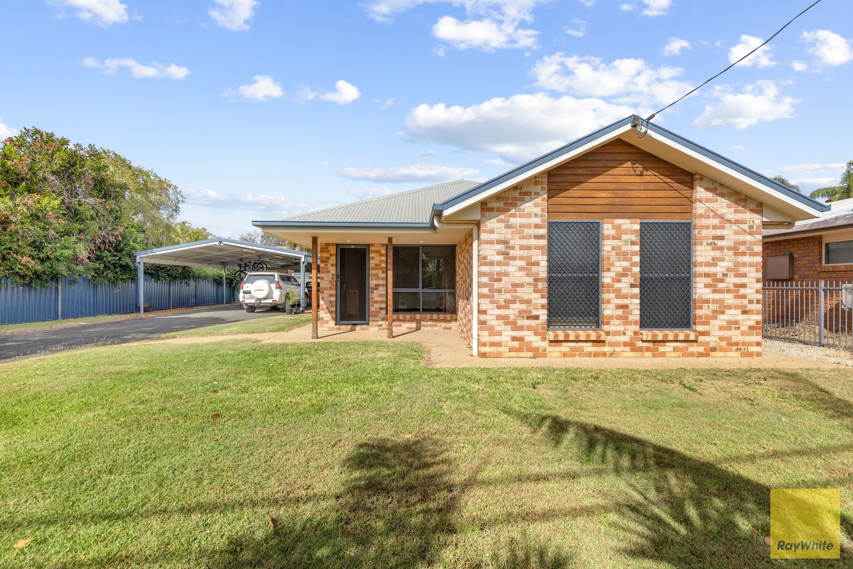 16 Cardinal Drive, Emerald, QLD 4720
