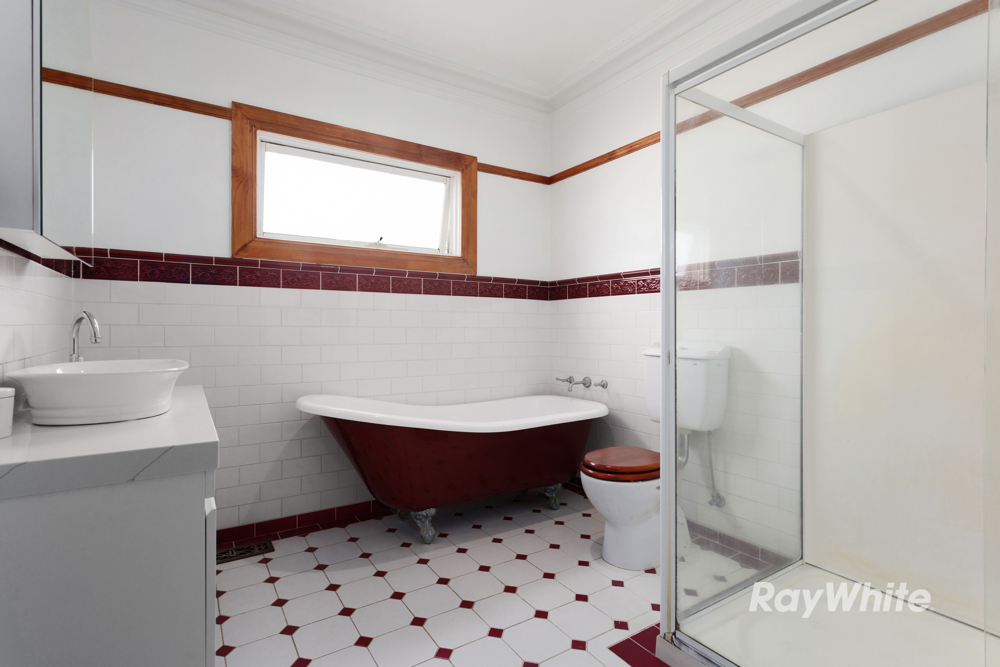 20 Oakleigh Road — photo 5 of 7