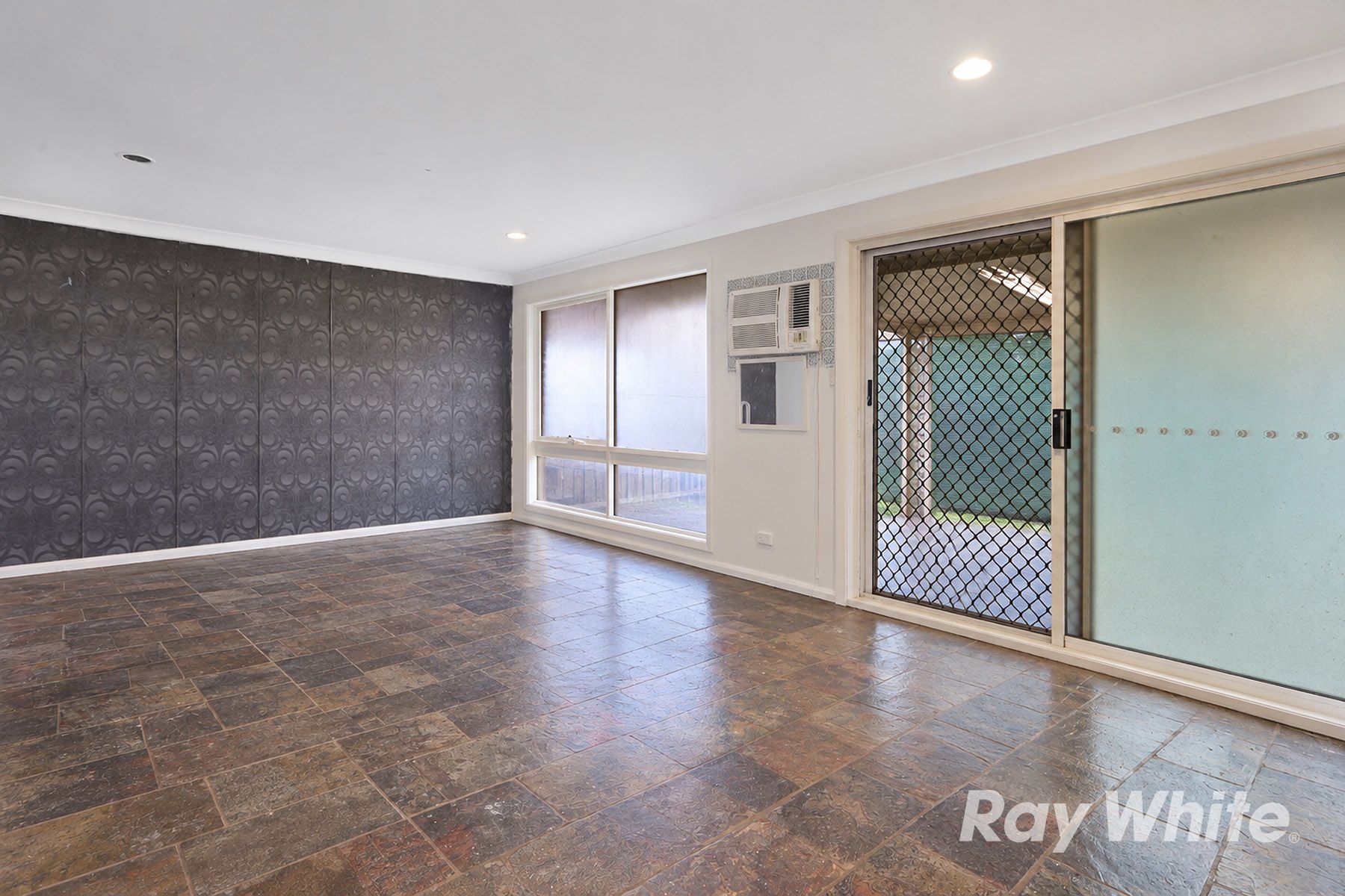 27 Rotorua Road — photo 5 of 15