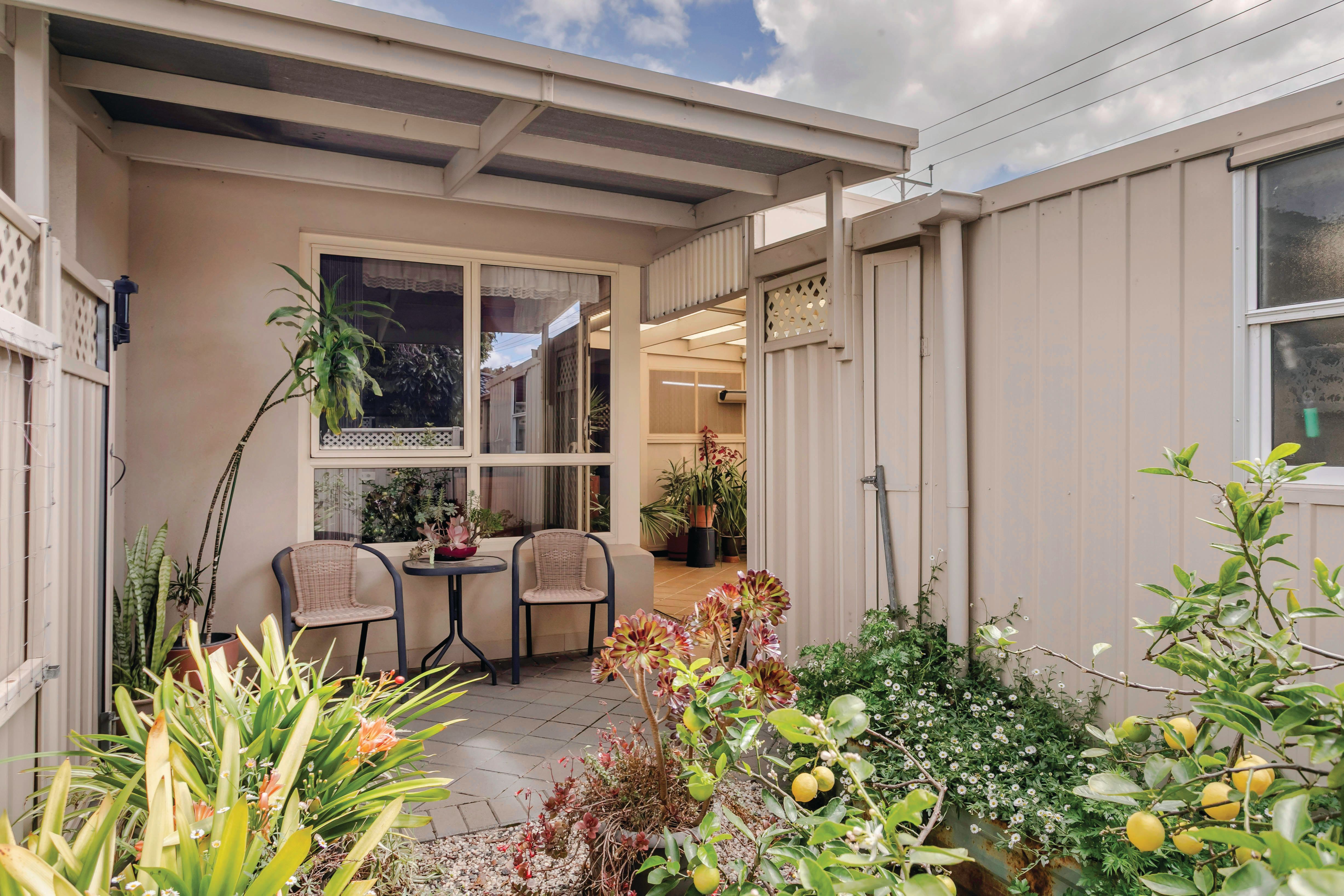 55 Stopford Road — photo 16 of 16