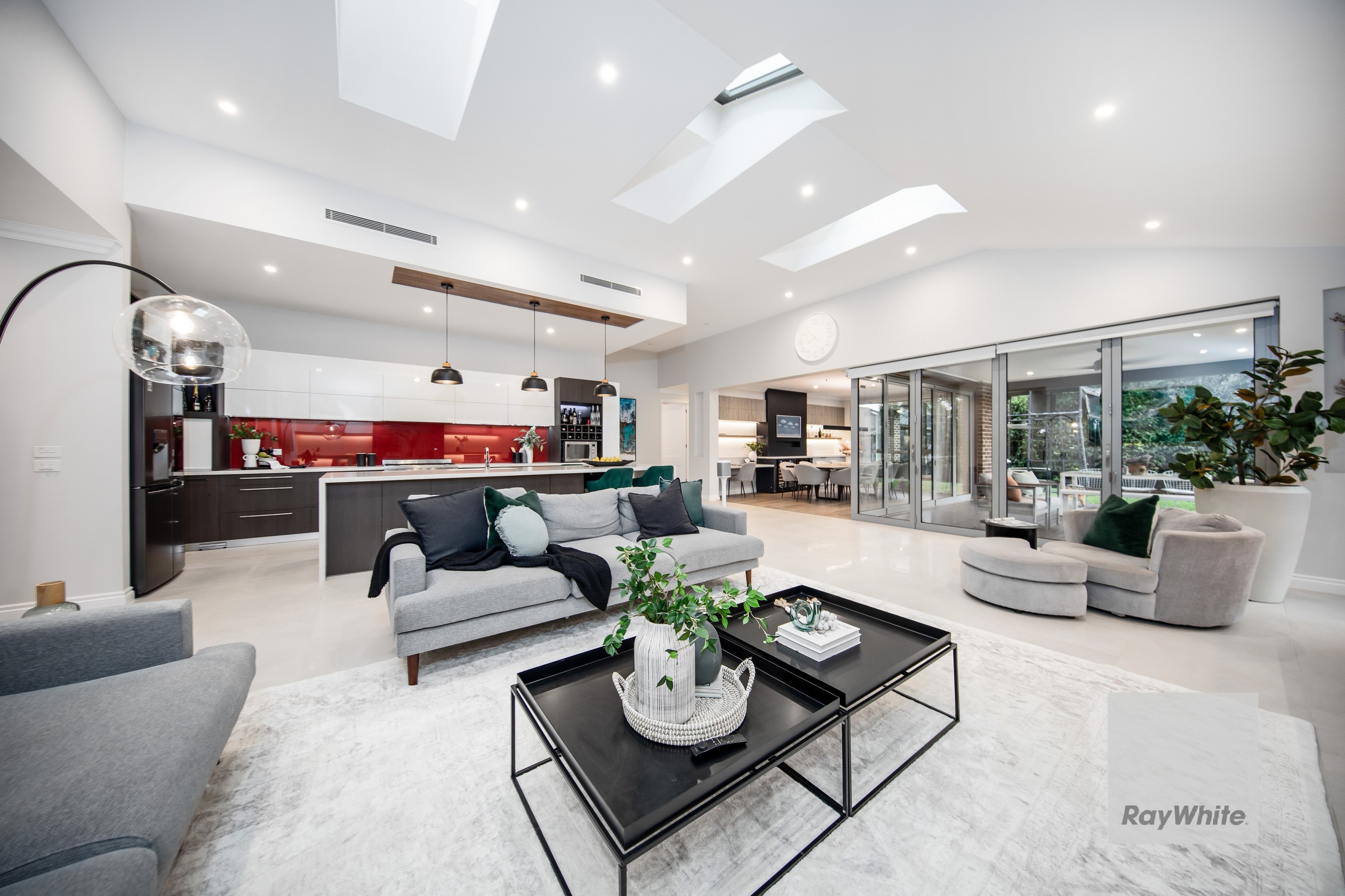 4 Fitzroy Place, Taylors Hill, VIC 3037