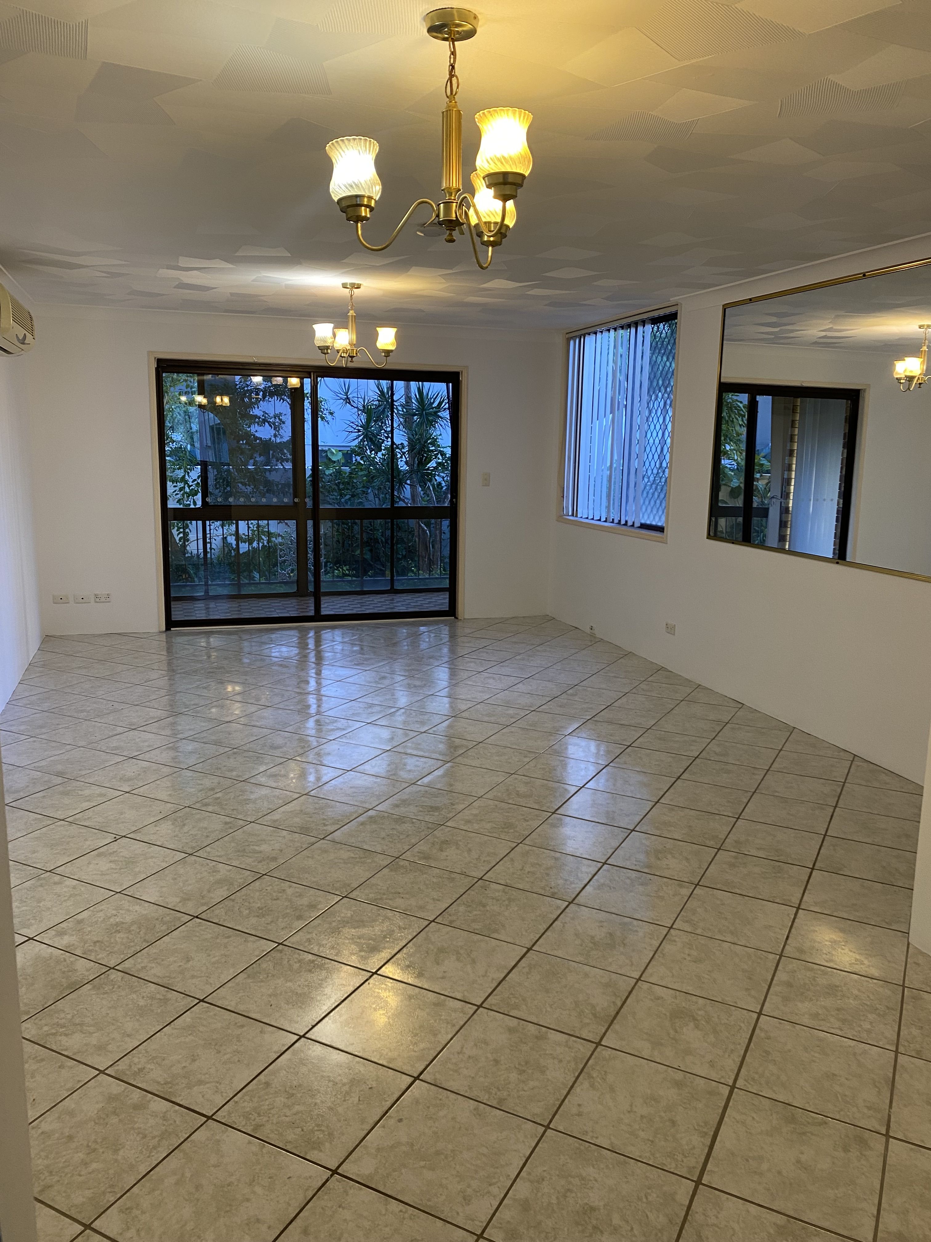 2/118 Surf Parade, Broadbeach, QLD 4218