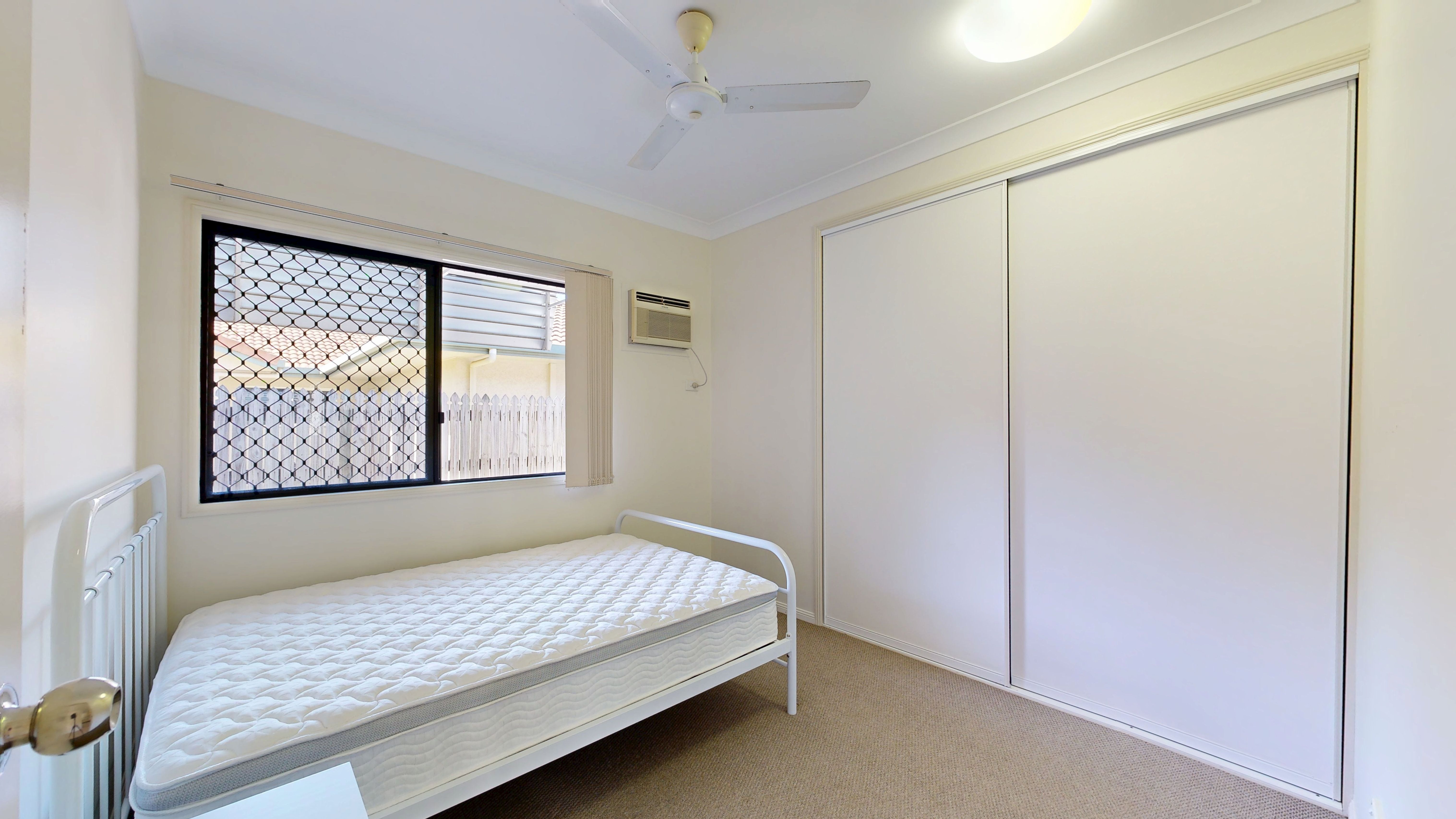 47 Regatta Crescent — photo 7 of 18