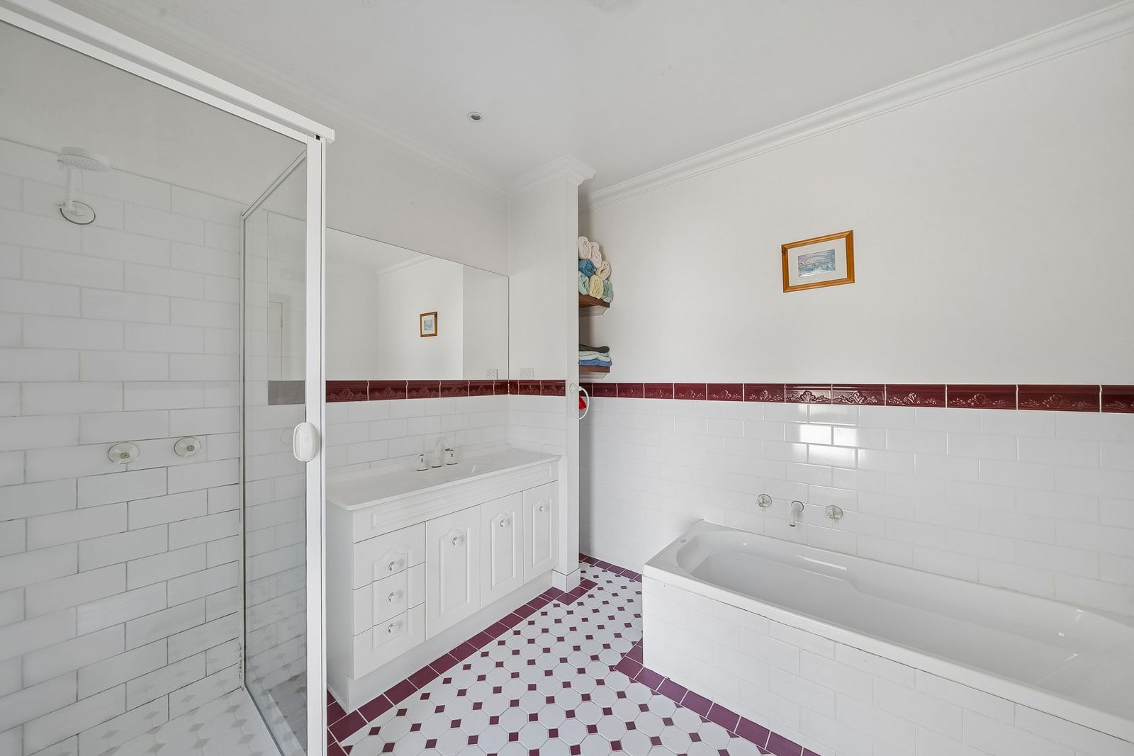 22 Longwood Road — photo 9 of 22