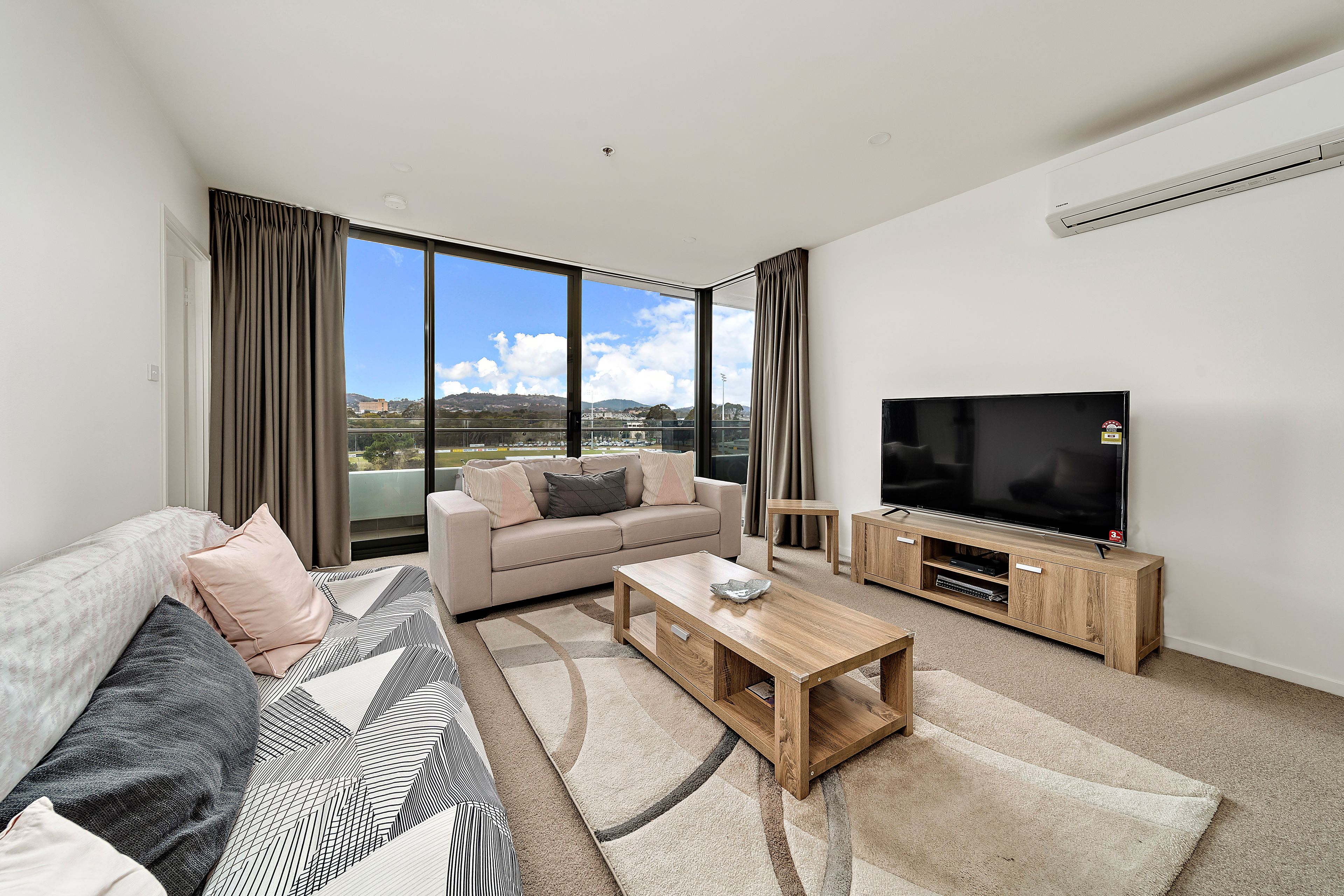 7 Irving Street, Phillip ACT 2606