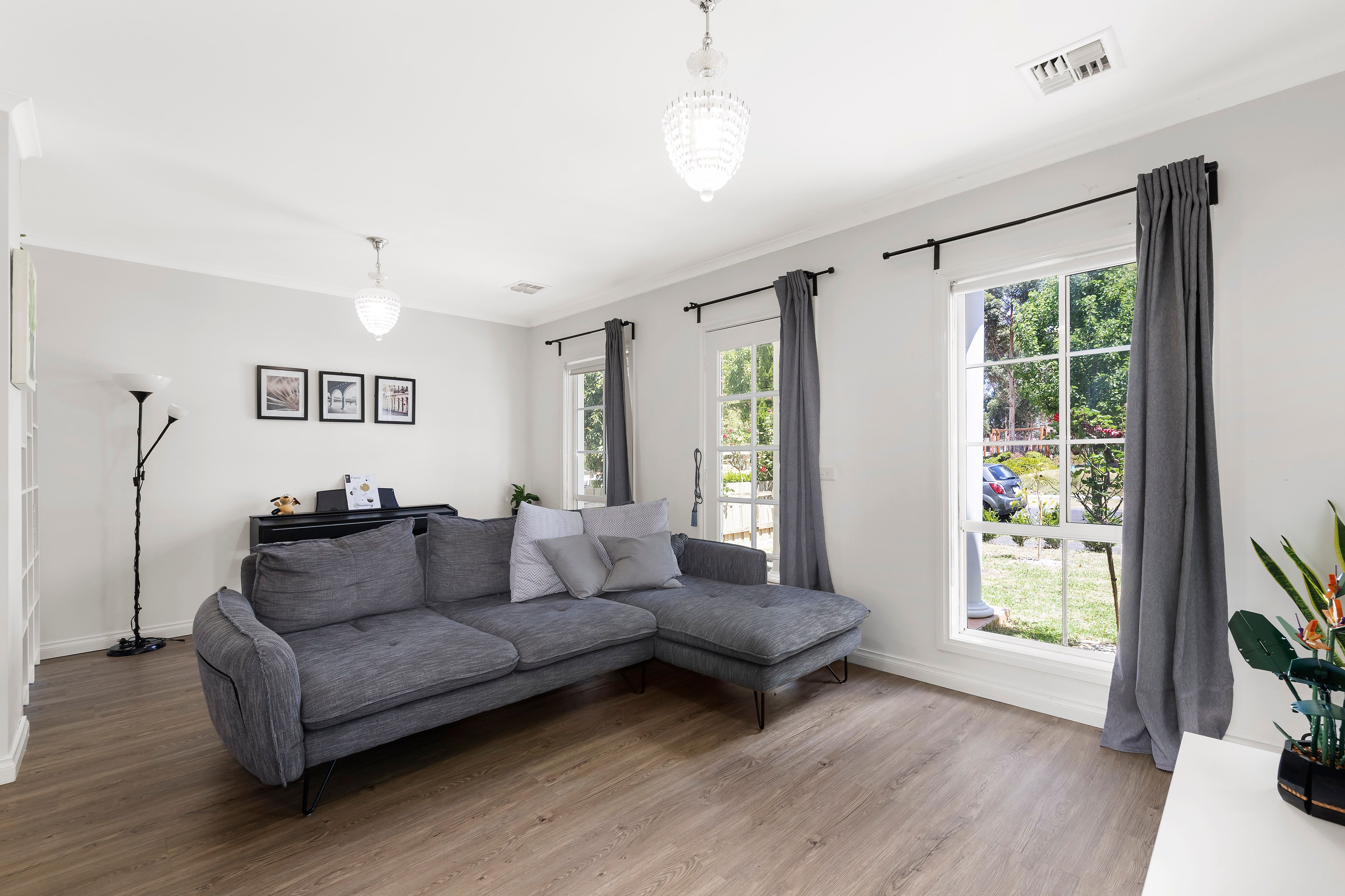 10 Sugar Gum Drive, Bundoora, VIC 3083