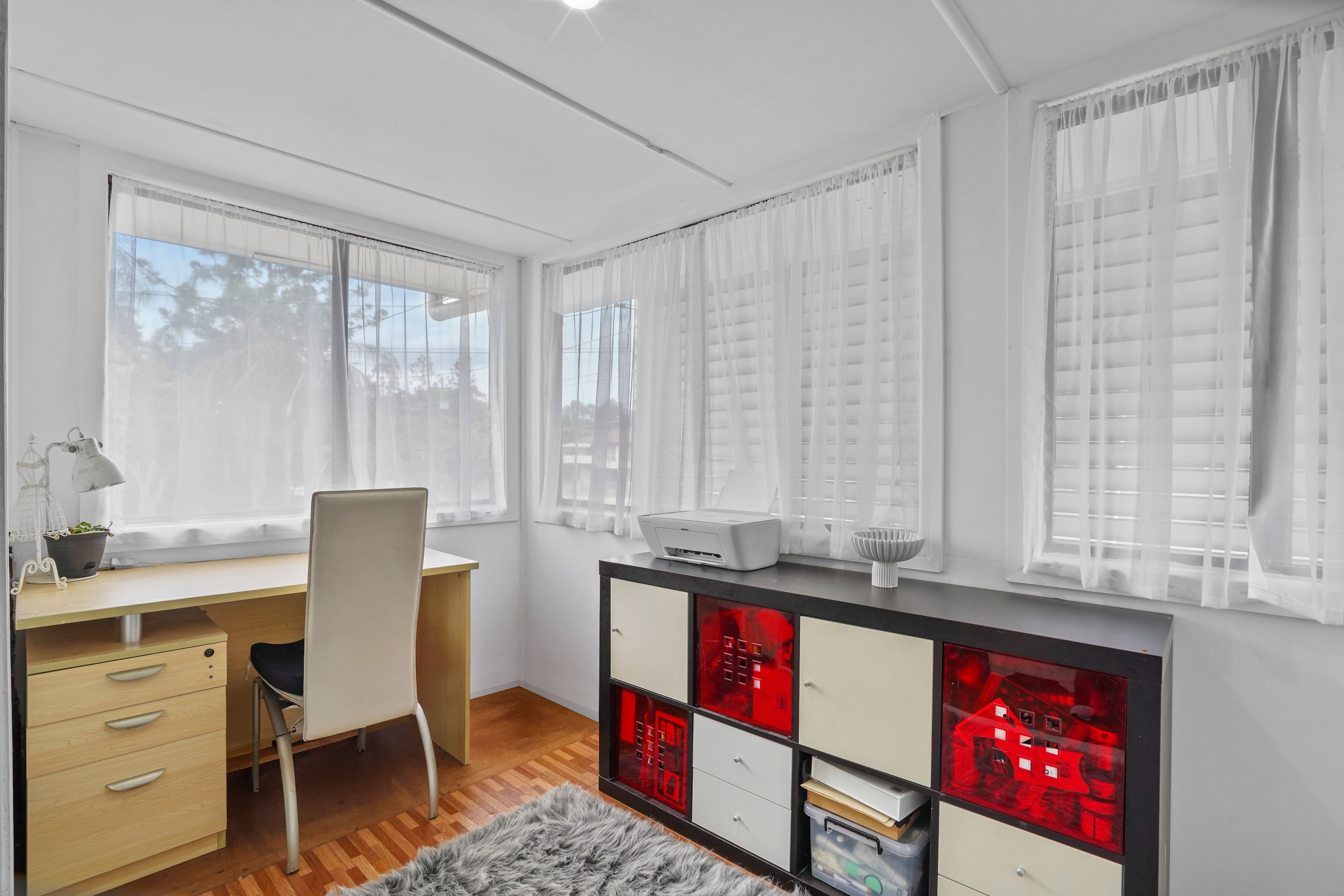 124 Loganlea Road — photo 8 of 14
