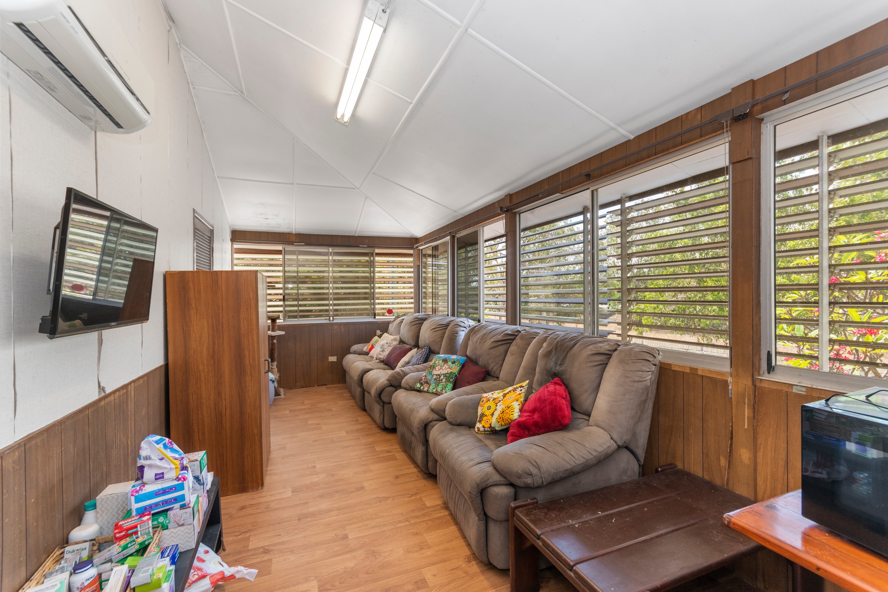23 Vaughn Street, West End, QLD 4810