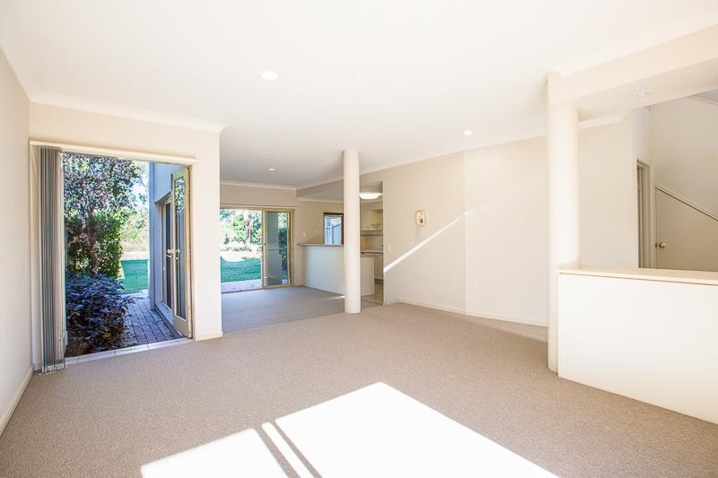 8115 Magnolia Drive, Hope Island, QLD 4212