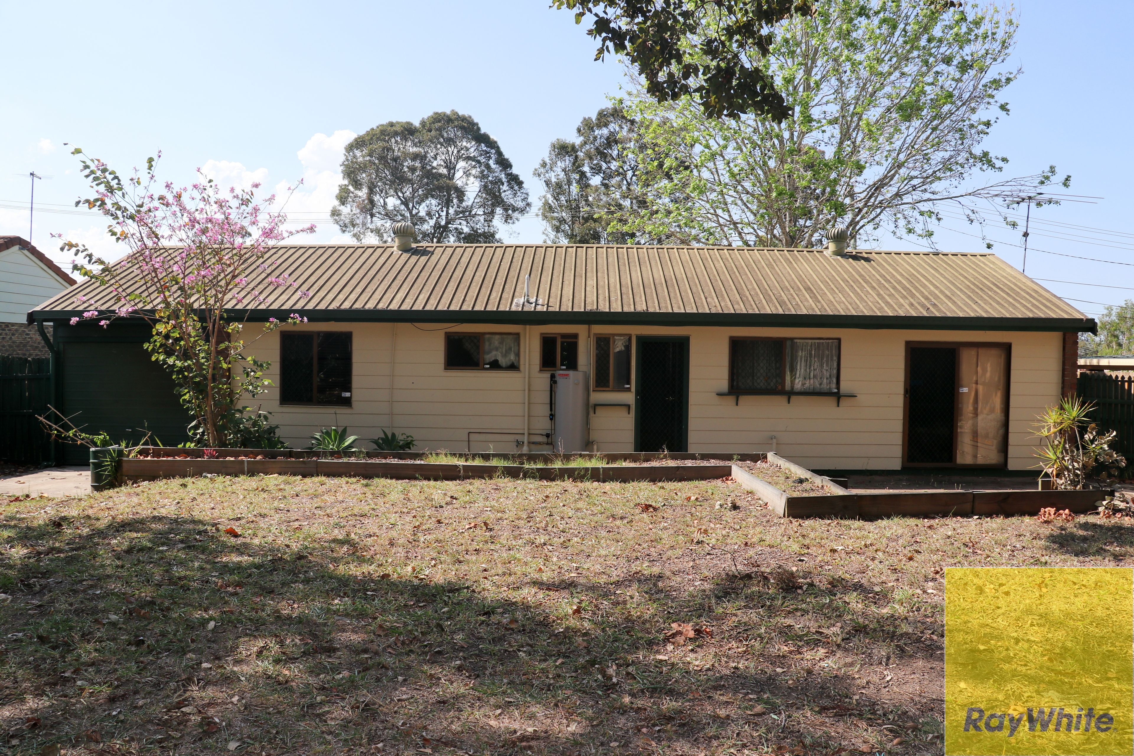 19 Cracow Street, Camira, QLD 4300