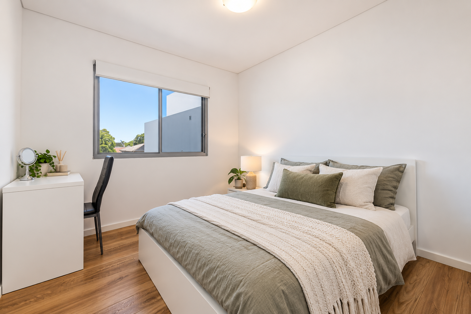 18/1236 Canterbury Road — photo 4 of 8