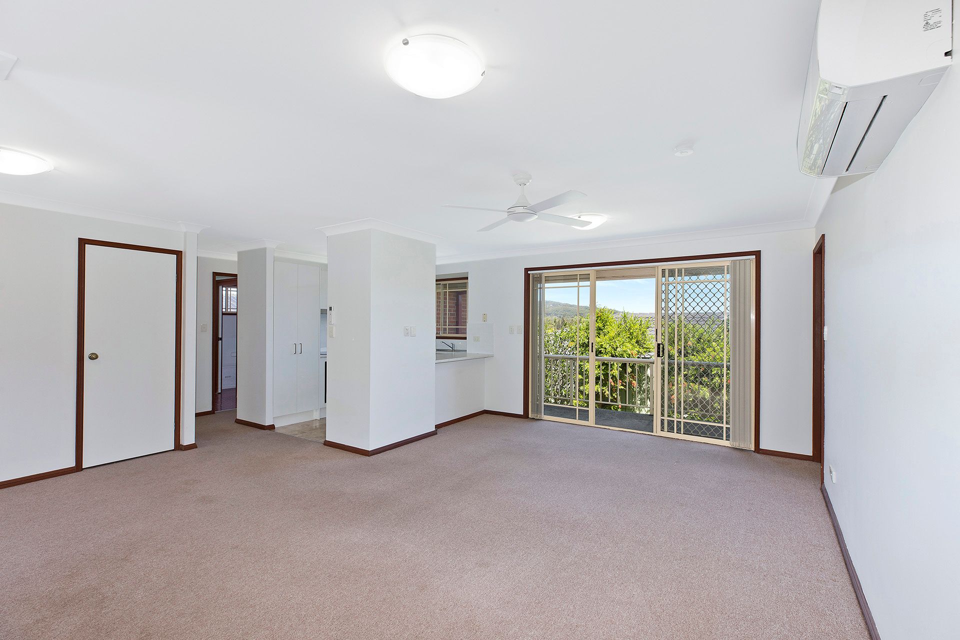 1/2 Dunning Avenue, Bateau Bay, NSW 2261