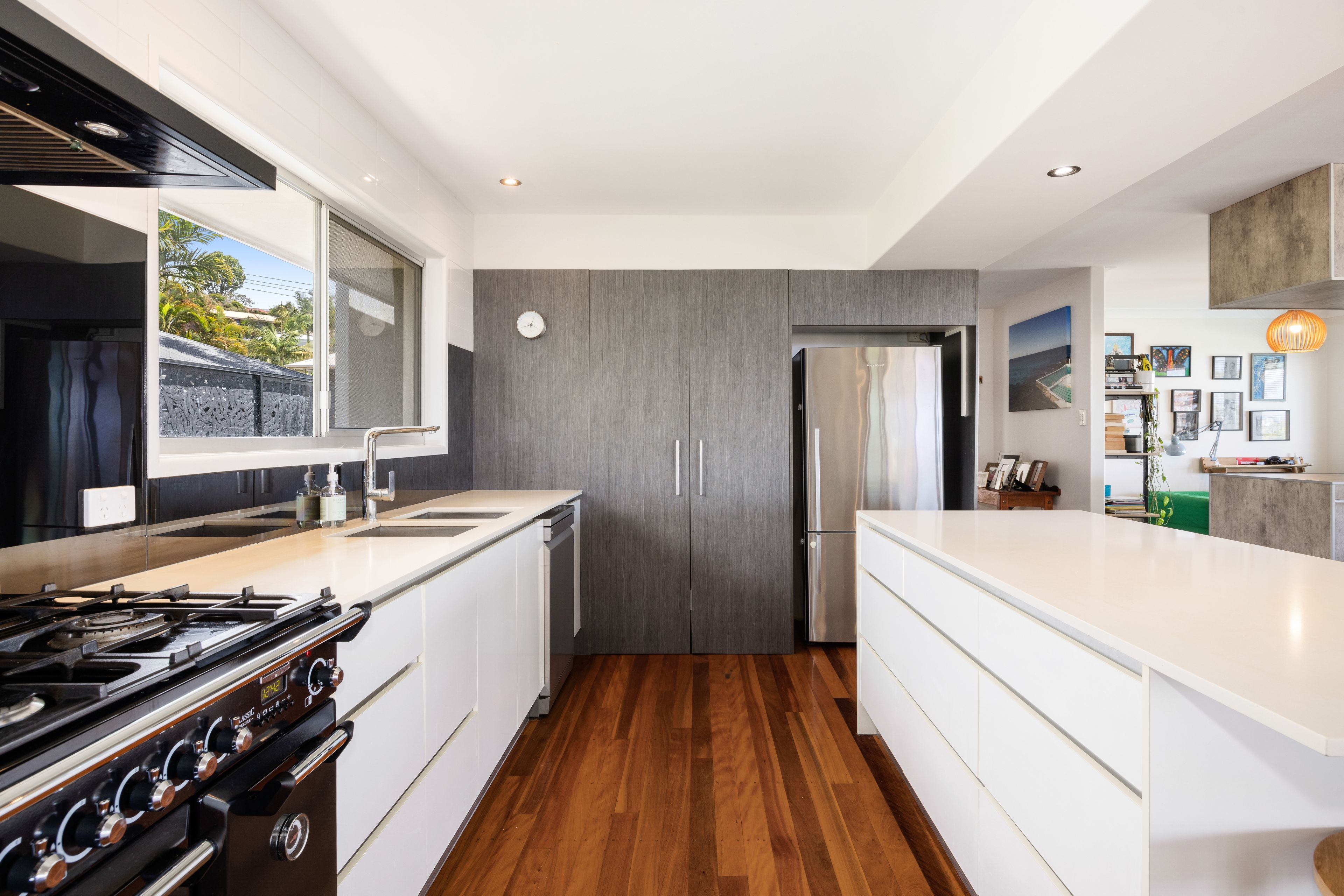 12 Yindi Street — photo 10 of 27