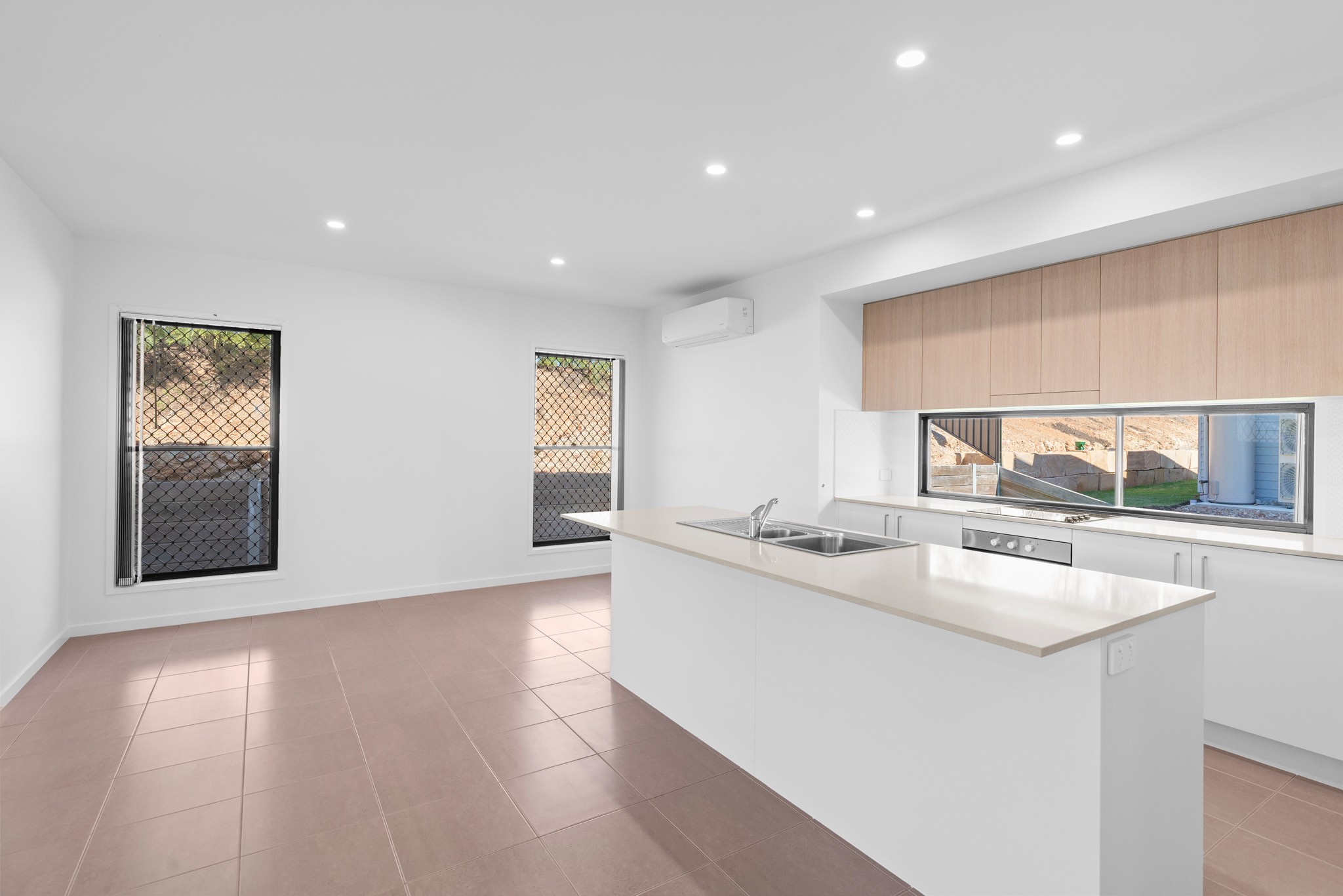 7 Miners Place, Southside, QLD 4570