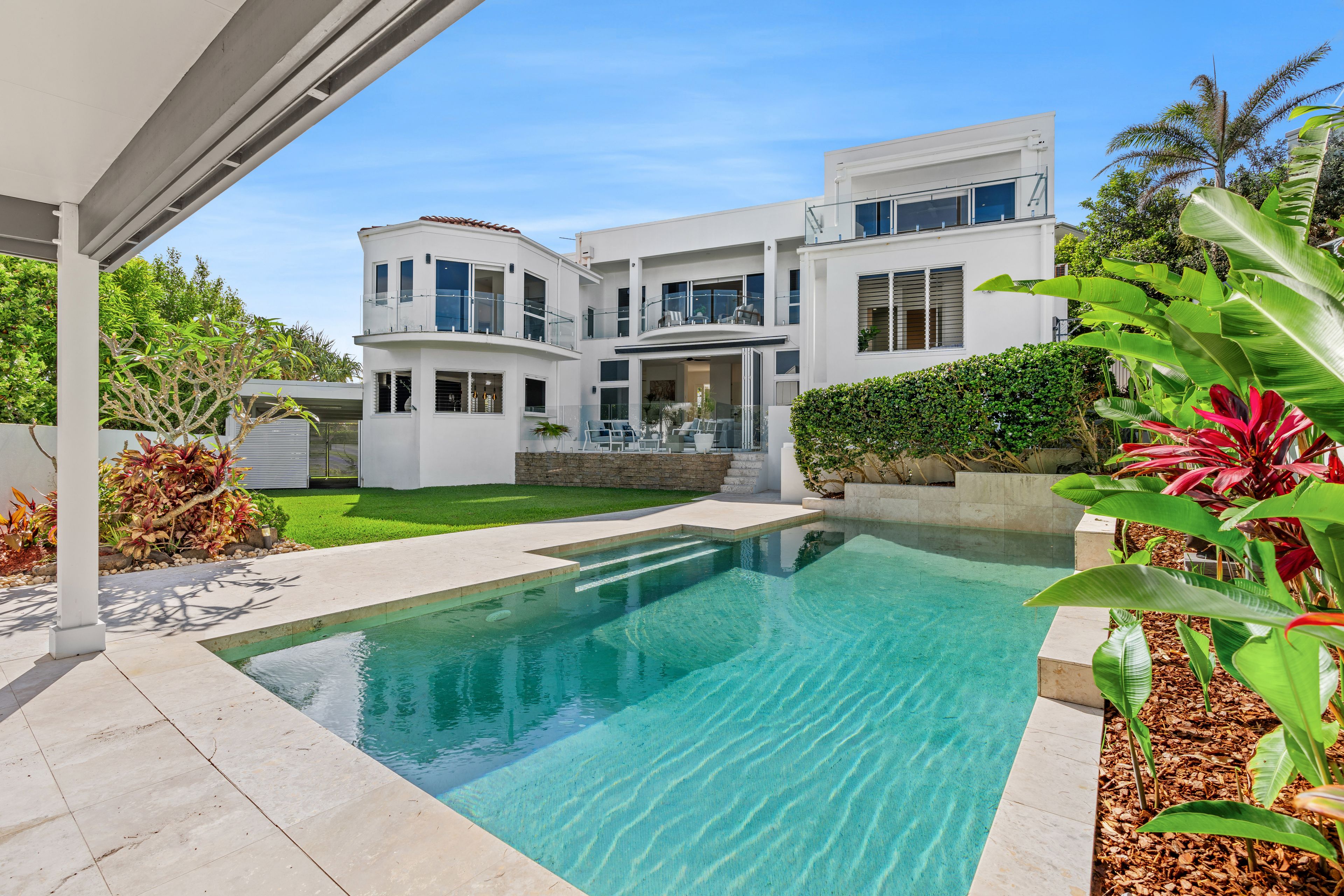 10 Kiamba Court — photo from Ray White Noosa