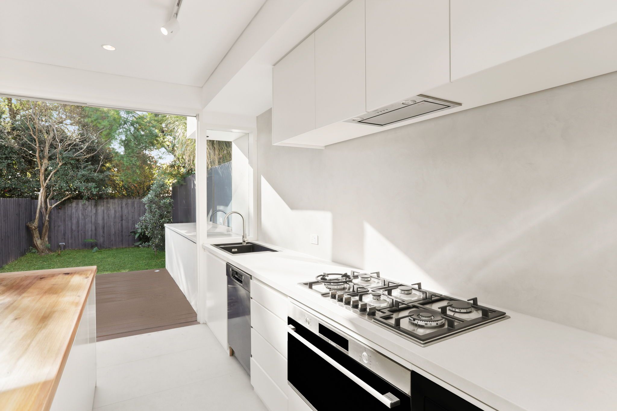 29A Sutherland Street — photo 6 of 10