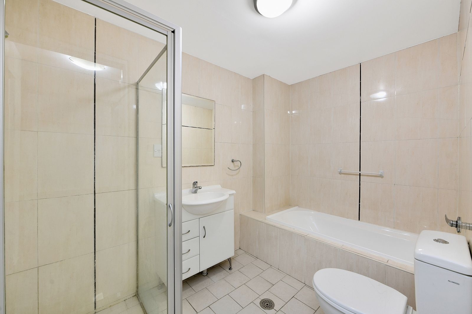 81/49 Henderson Road — photo 6 of 6