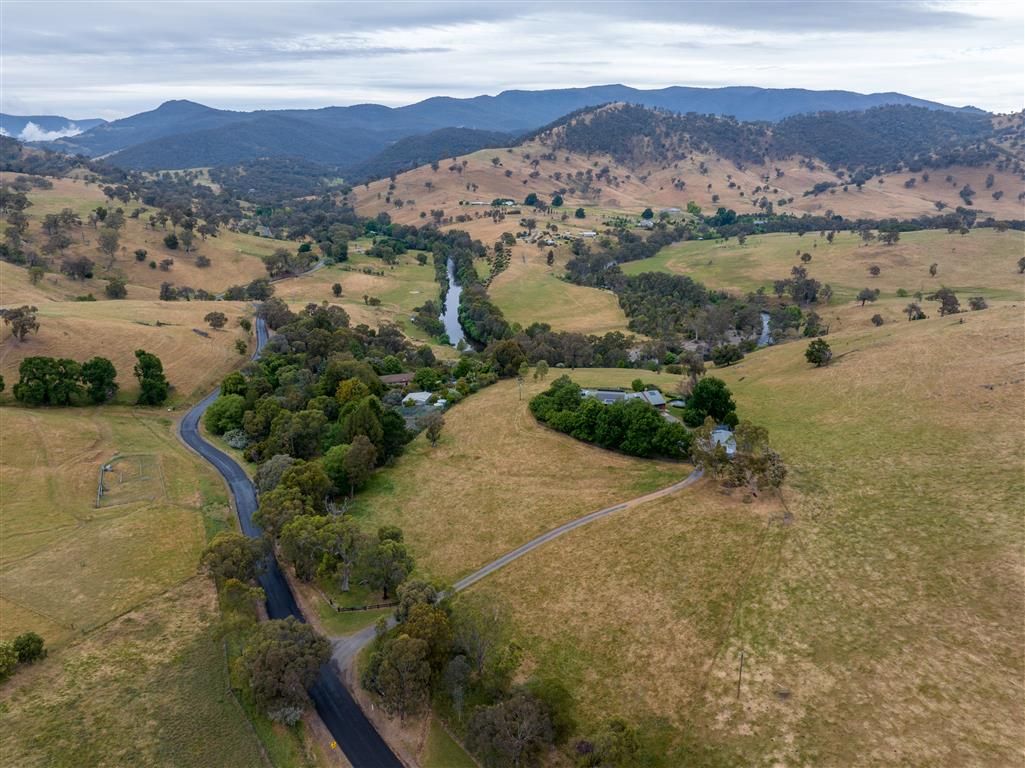 256 Goobarragandra Road, Tumut, NSW 2720