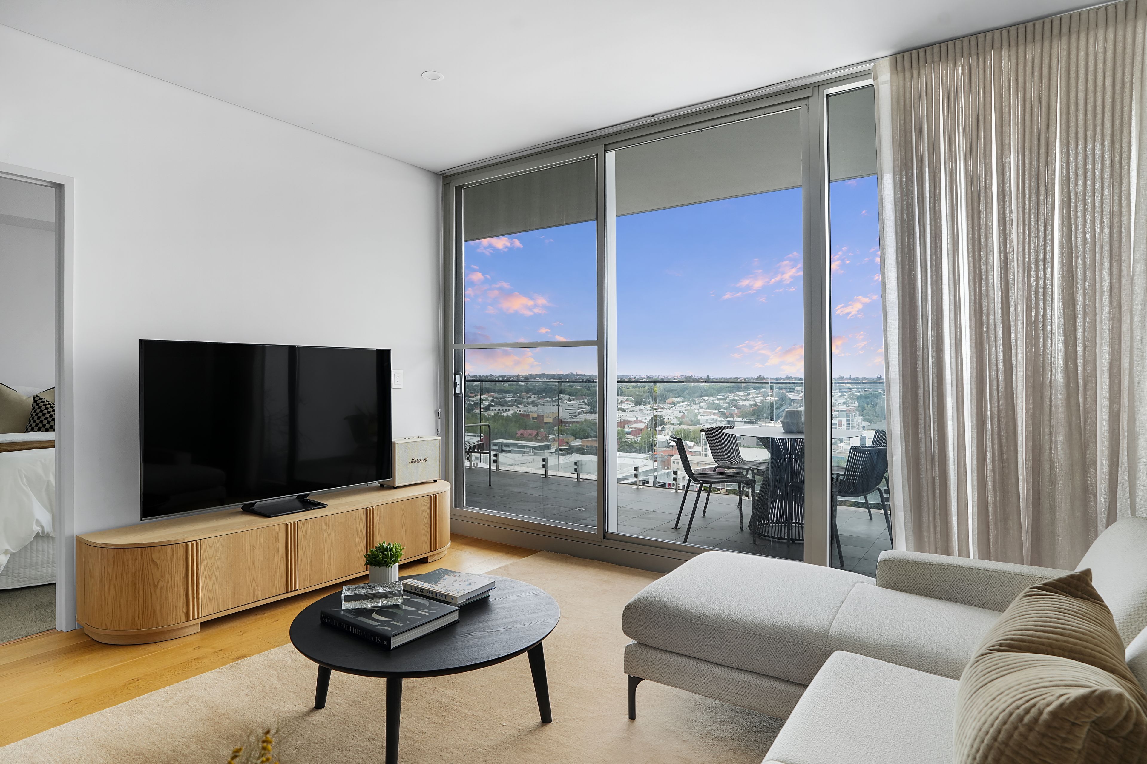 1402/105 Stirling Street — photo 10 of 30