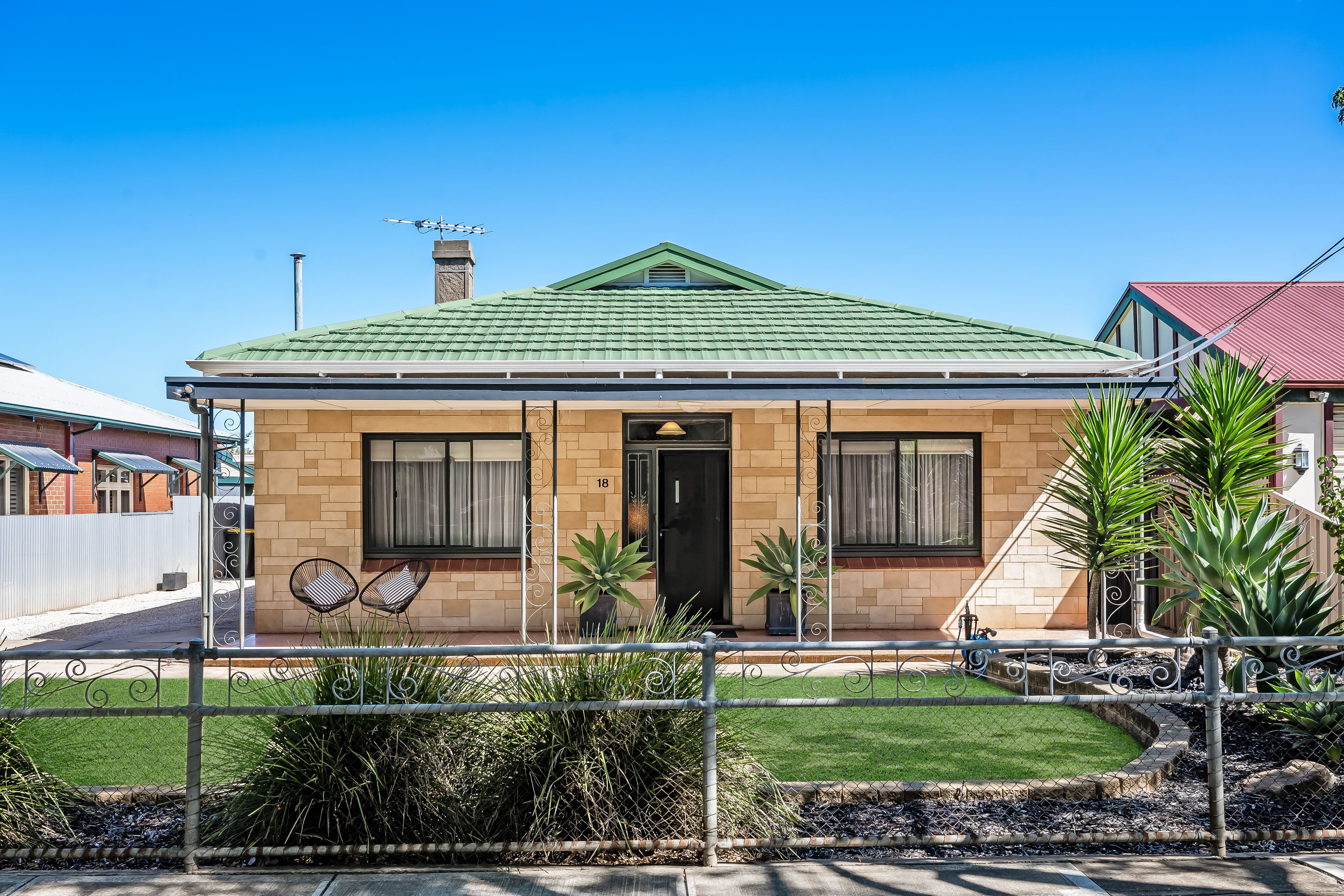 18 Ross Avenue, Flinders Park SA 5025