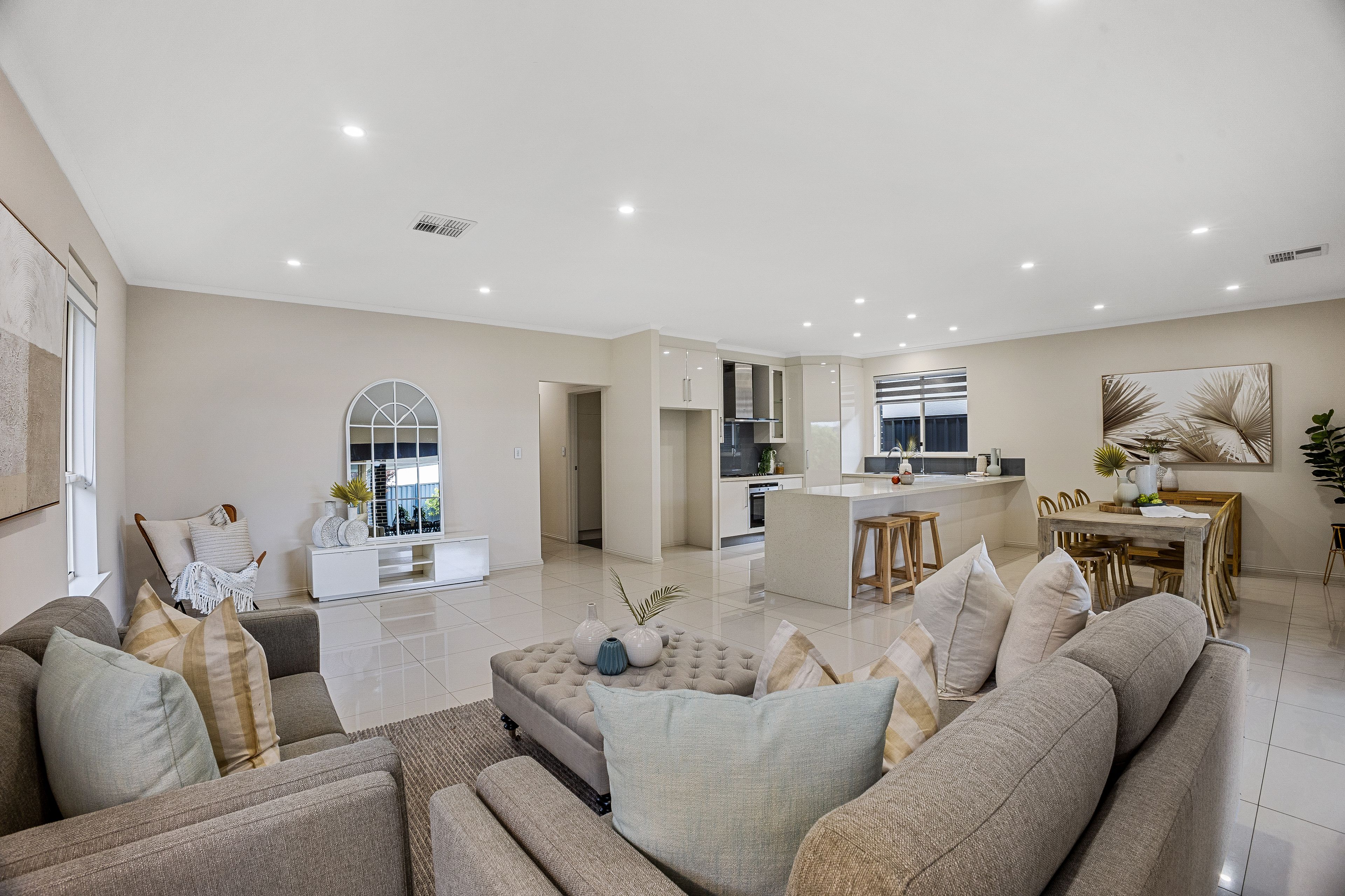 11 Nelson Crescent, Mawson Lakes, SA 5095